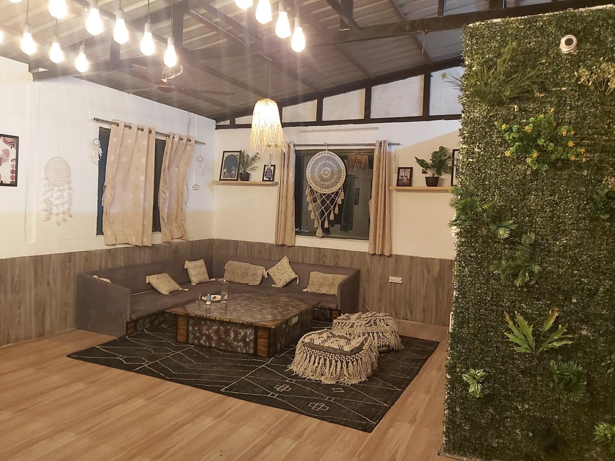 Ensquare - 2 Bhk With Kitchen, Rooftop River View Cafe, Live Events Rishikesh