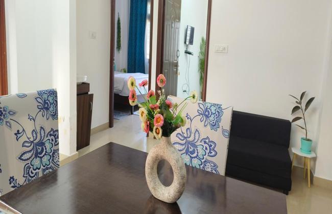 Ensquare - 2 Bhk With Kitchen, Rooftop River View Cafe, Live Events