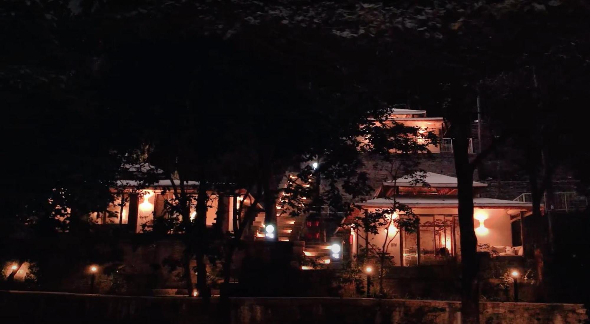 Resort Oneness By Ganga Kinare - A Luxury Wilderness