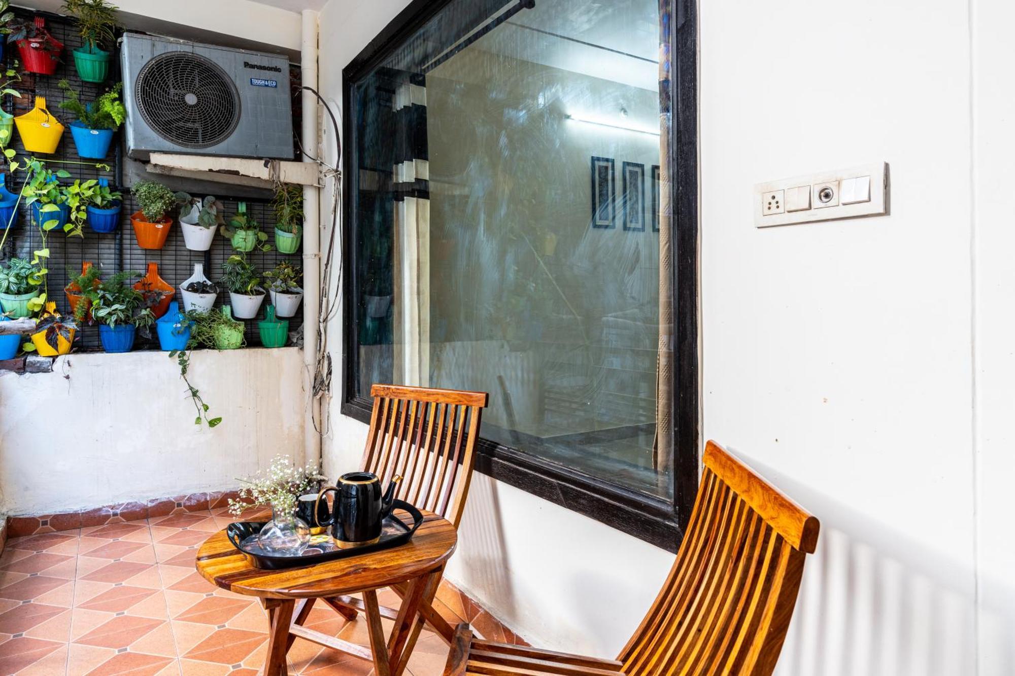 Homlee-jumbo 1bhk-2ac-kitchen-lift-parking-tapovan Apartment *