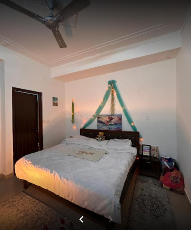 Ensquare - 2 Bhk With Kitchen, Rooftop River View Cafe, Live Events Rishikesh