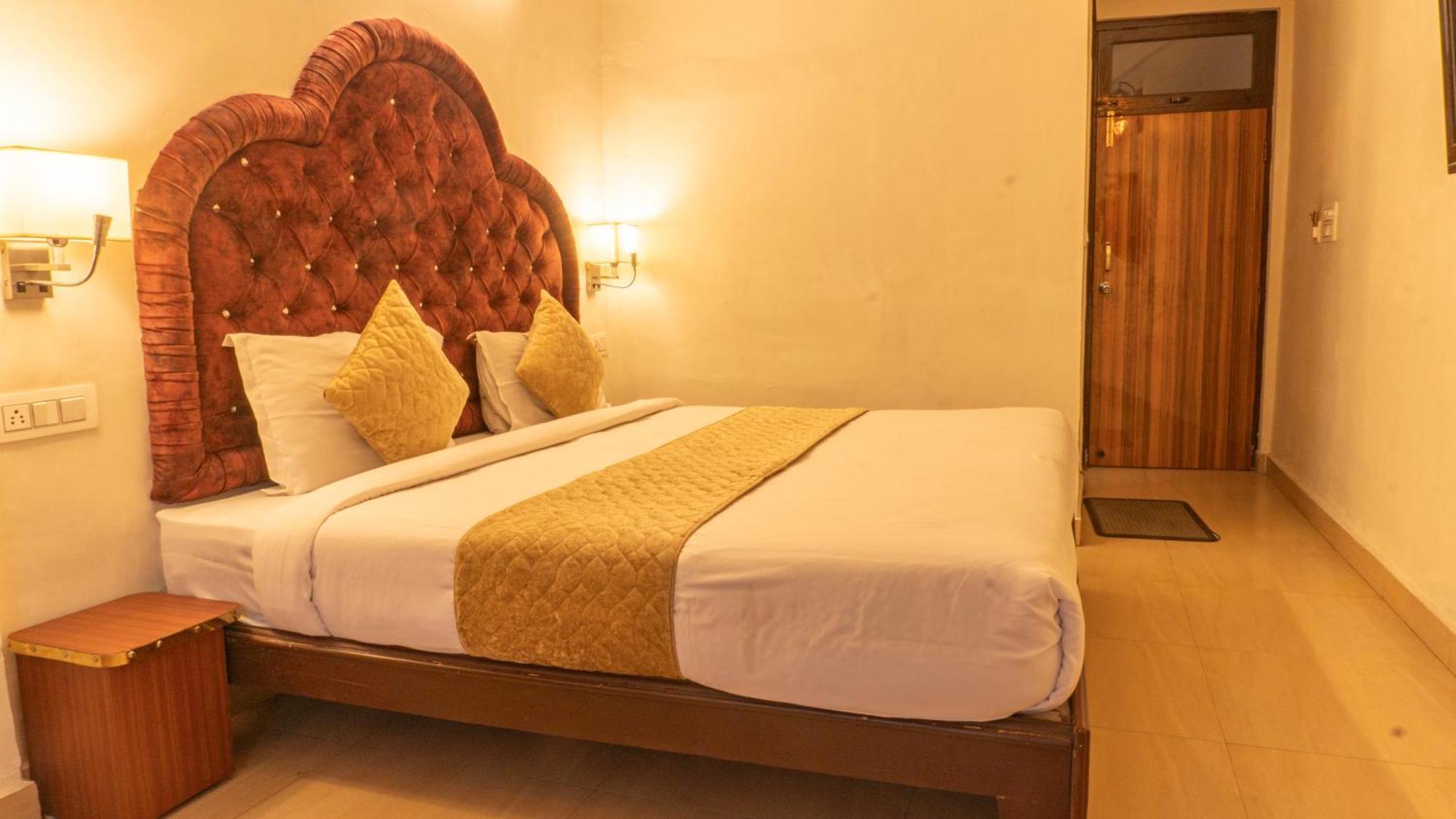 The Neeraj Palace Rishikesh