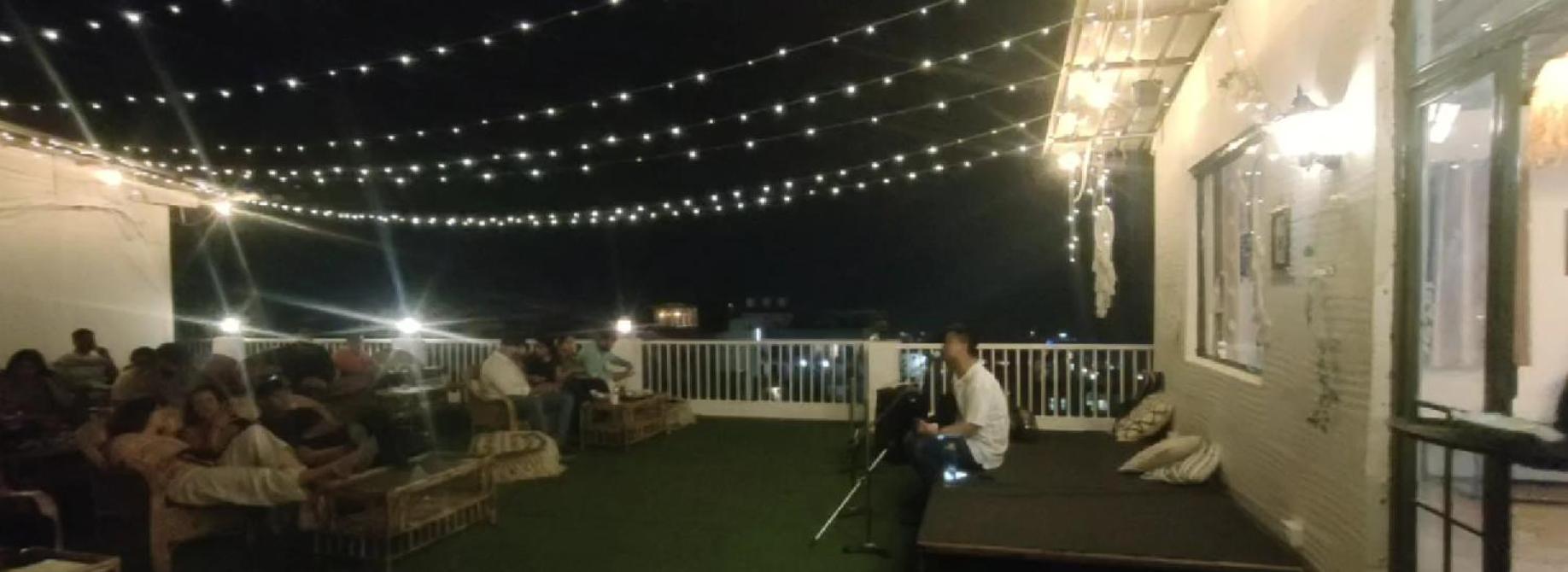 Ensquare - 2 Bhk With Kitchen, Rooftop River View Cafe, Live Events Apartment Rishikesh