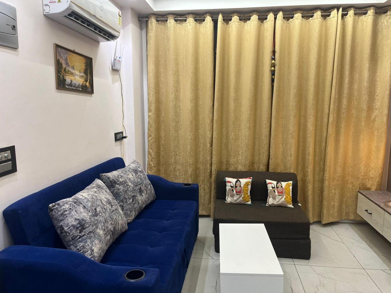 Luxury 2bhk 3ac Terrace View Lift Kitchen In Hills Tapovan Apartment