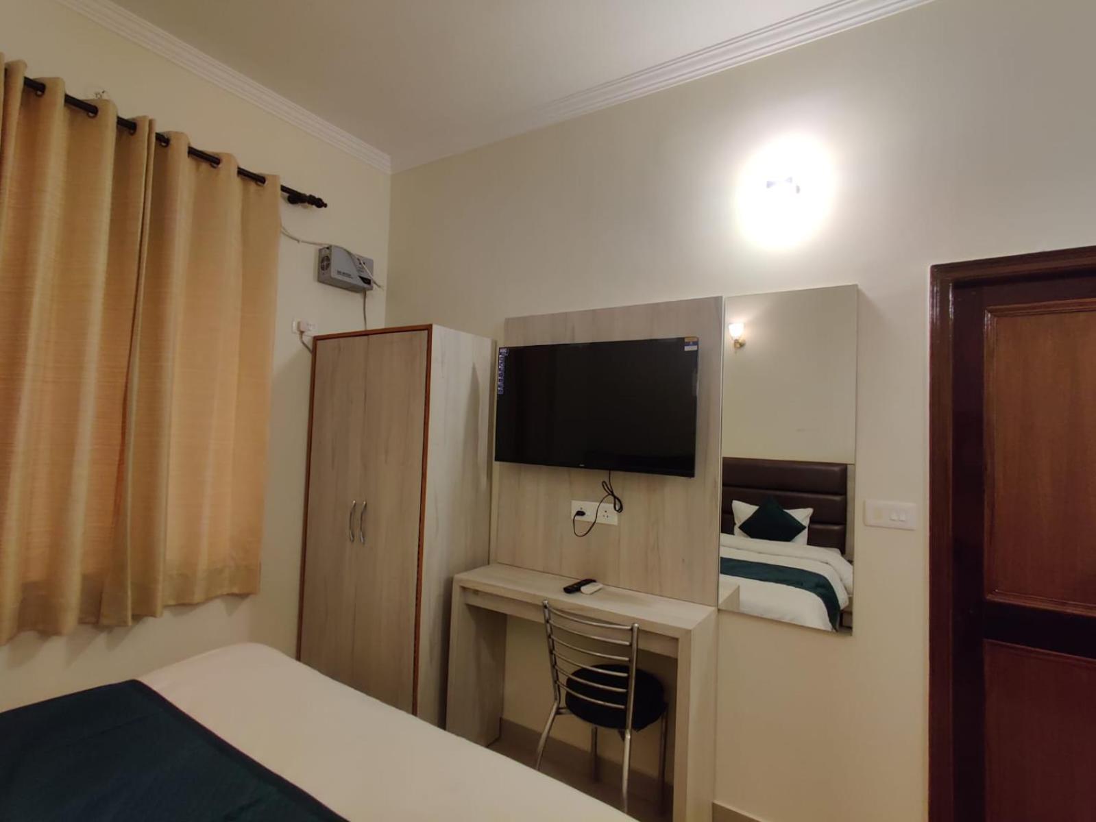 Hotel Devaaya Palace Rishikesh