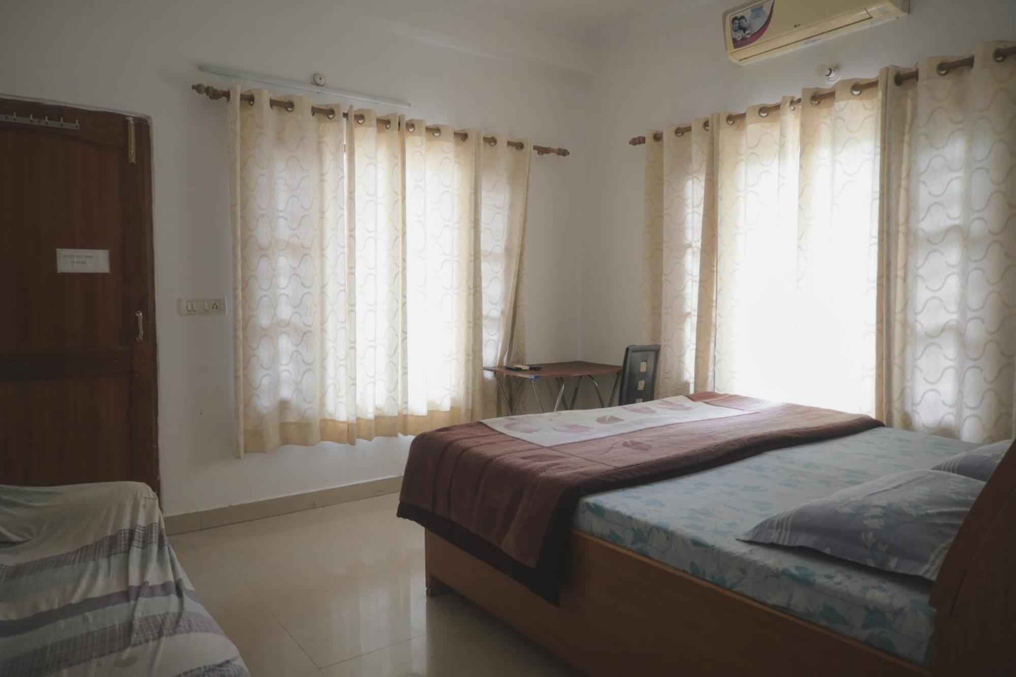 Mount Valley Mama Hotel 2*