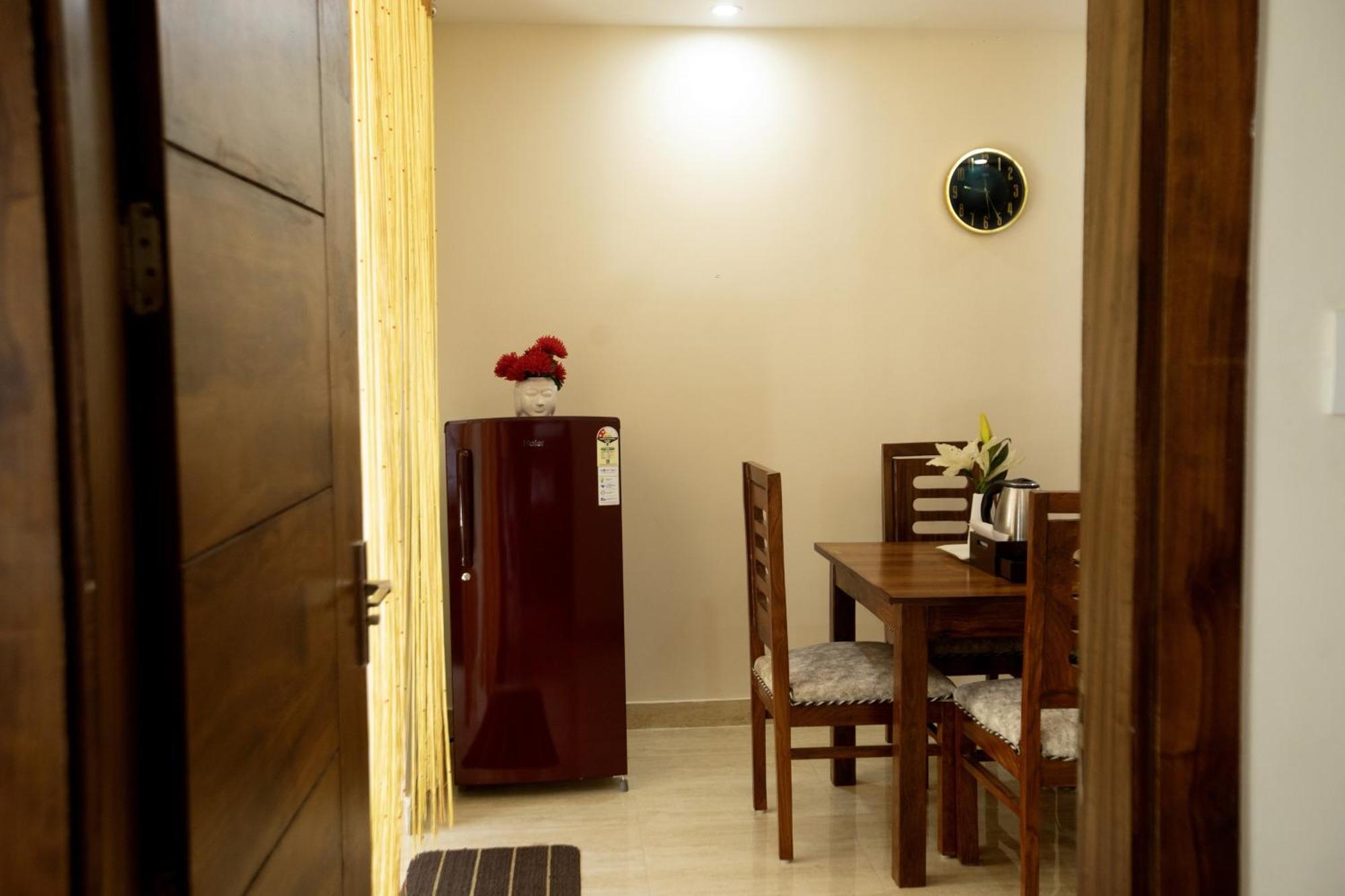 Apartment Yogvan Holidays 1bhk Tapovan