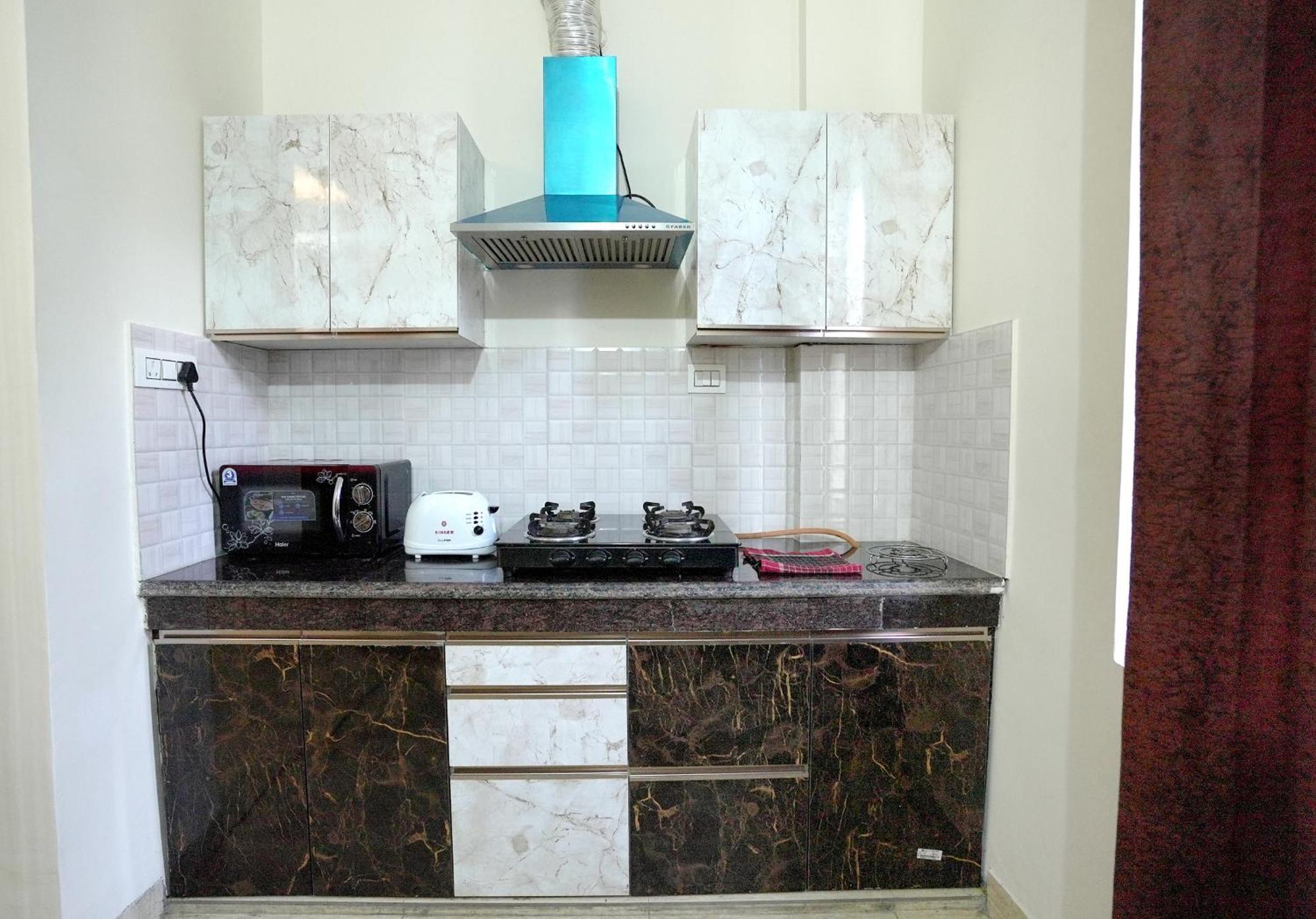 Yogvan Holidays 1bhk Tapovan *