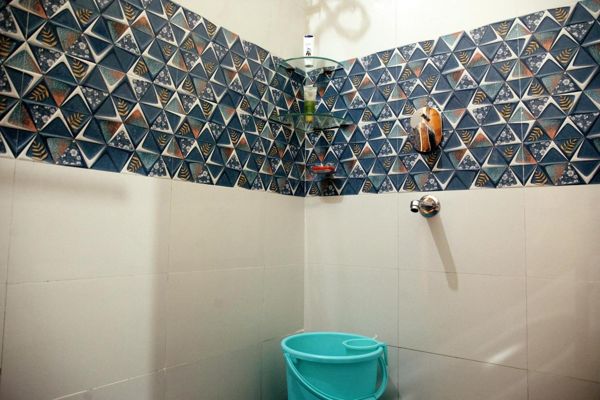 Apartment Yogvan Holidays 1bhk Tapovan *