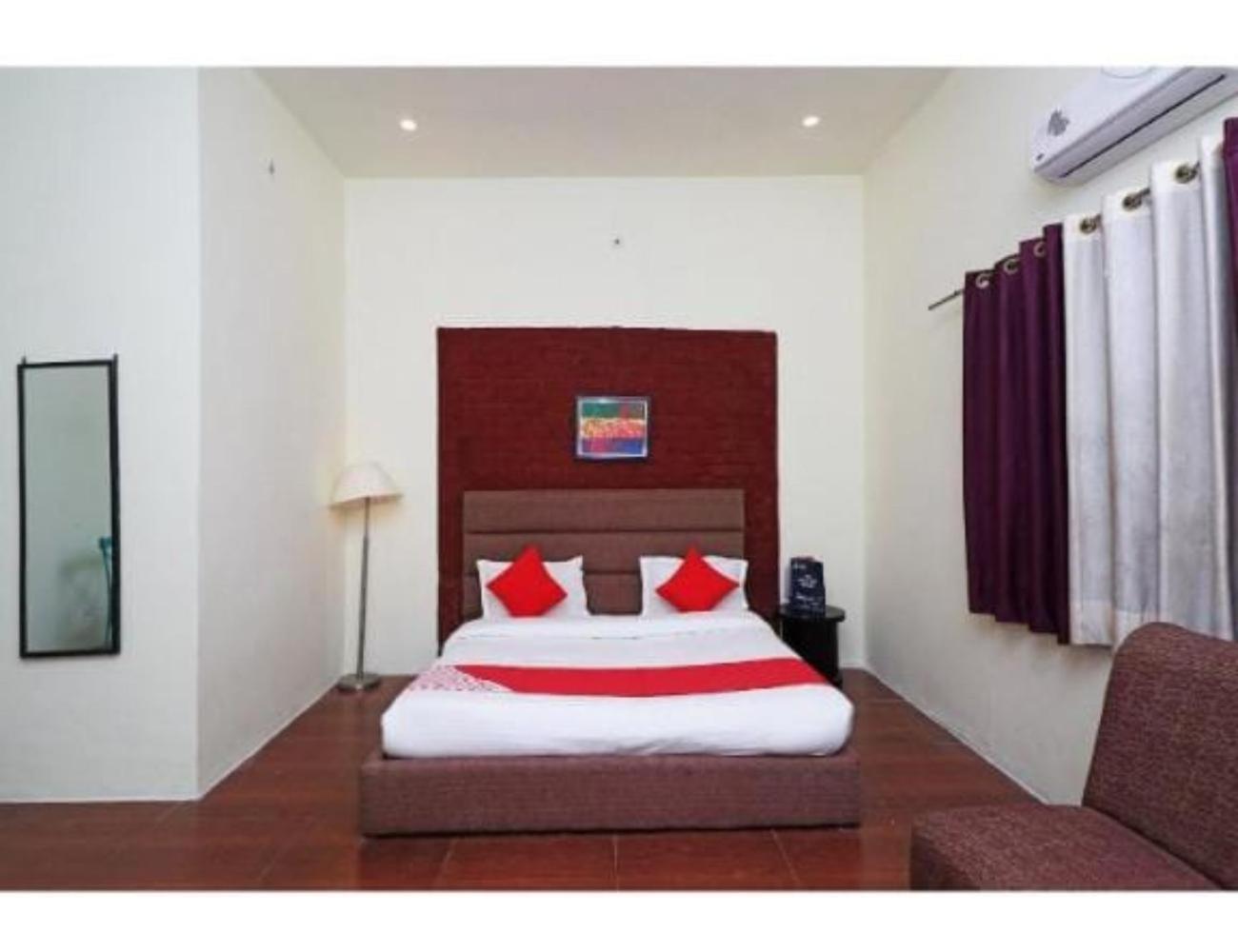 Homestay Deveni *