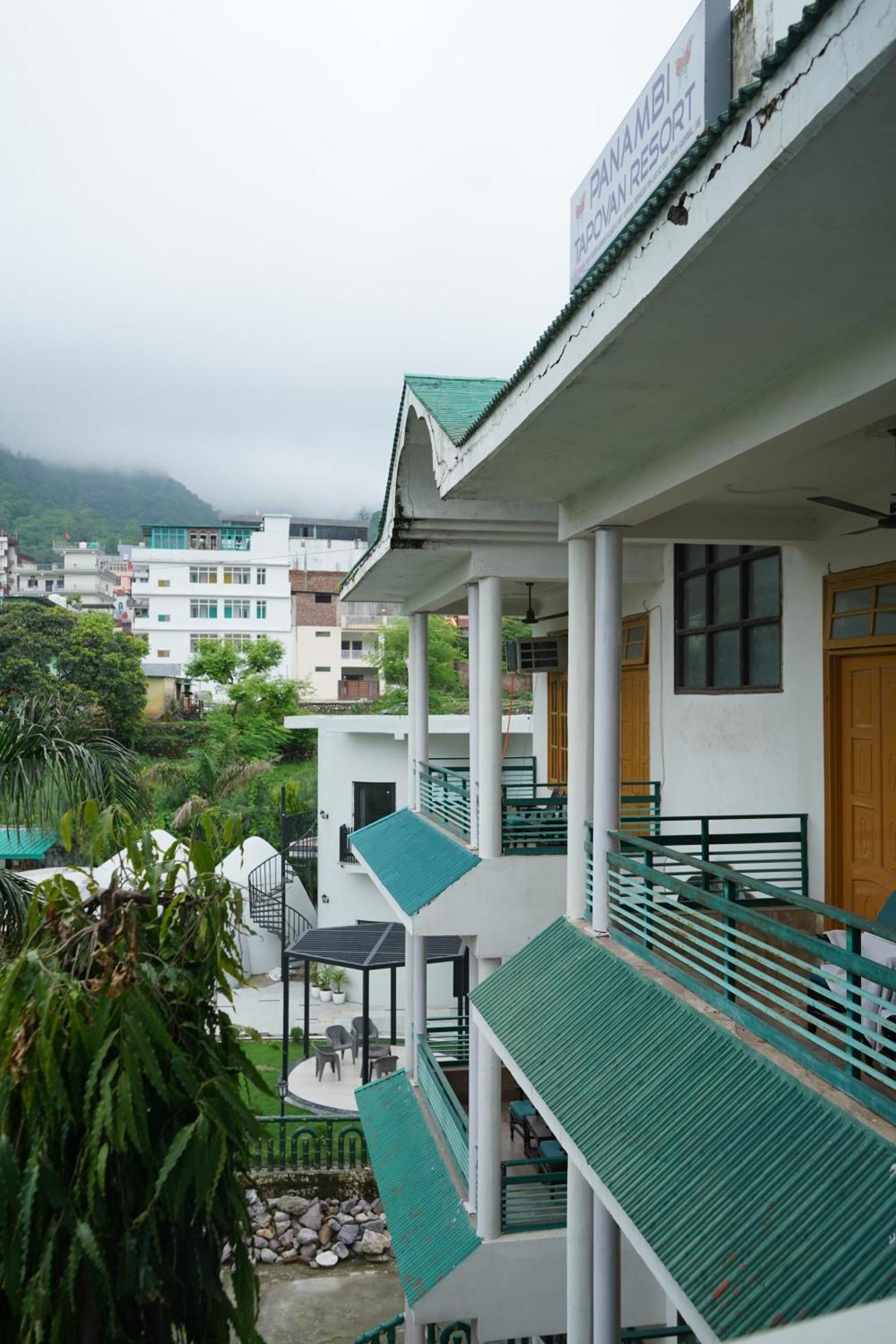 Hotel Hotel Namami Tapovan 2*