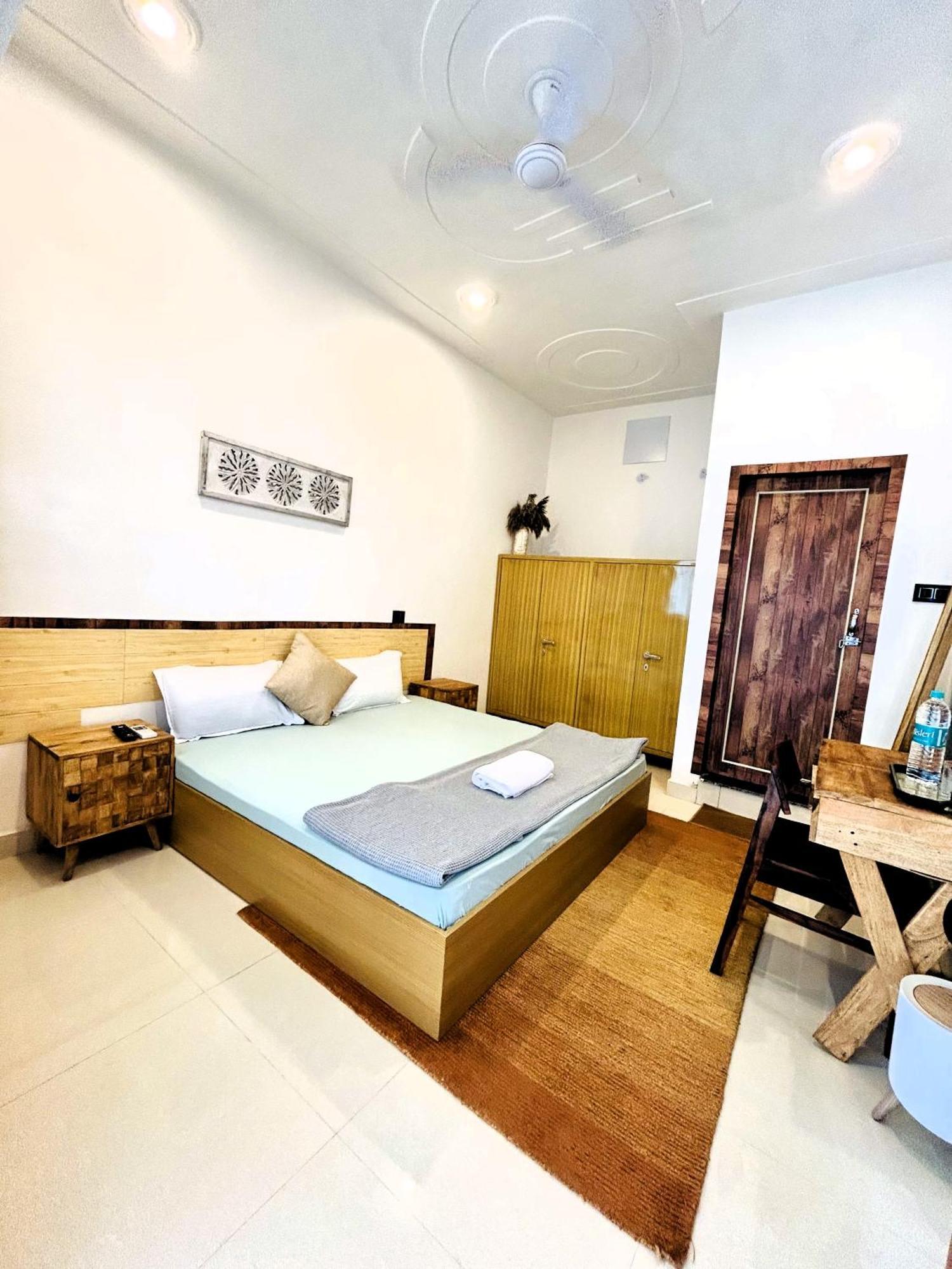 Prithvi - Aesthetic With Netflix, Ac, Heater In Upper Tapovan Hotel Rishikesh