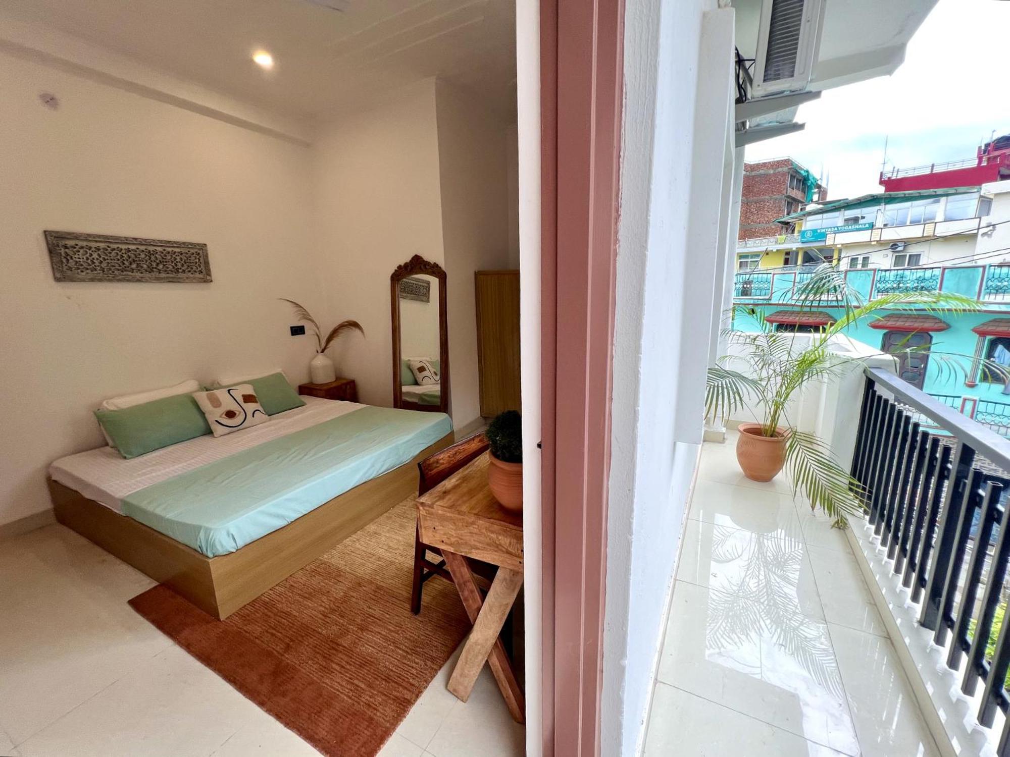 Hotel Prithvi - Aesthetic With Netflix, Ac, Heater In Upper Tapovan Rishikesh