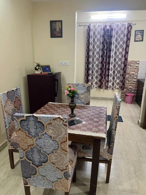 Deecon Valley City Escape 1bhk 2 Double Beds Lux Flat Tapovan Apartment Rishikesh