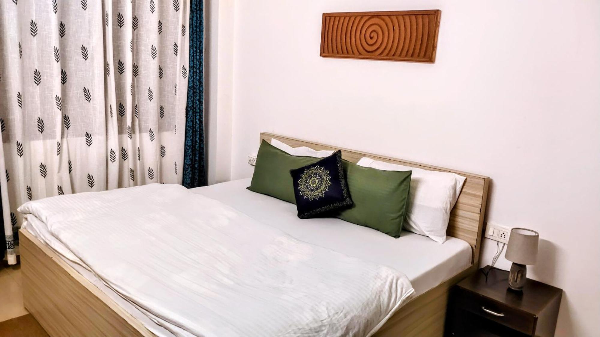 Holiday home Ensquare - Aesthetic 2 Bedroom, 1 Living With Kitchen Near Top Location Laxman Jhula Rishikesh