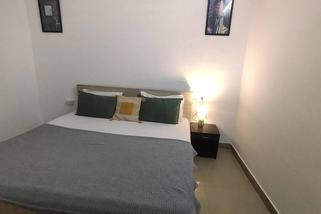 Ensquare - Aesthetic 2 Bedroom, 1 Living With Kitchen Near Top Location Laxman Jhula
