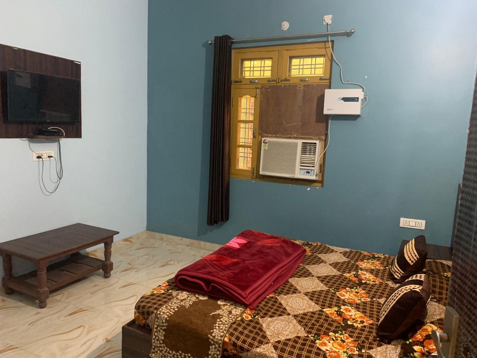 Homestay Yogis Ratan Palace