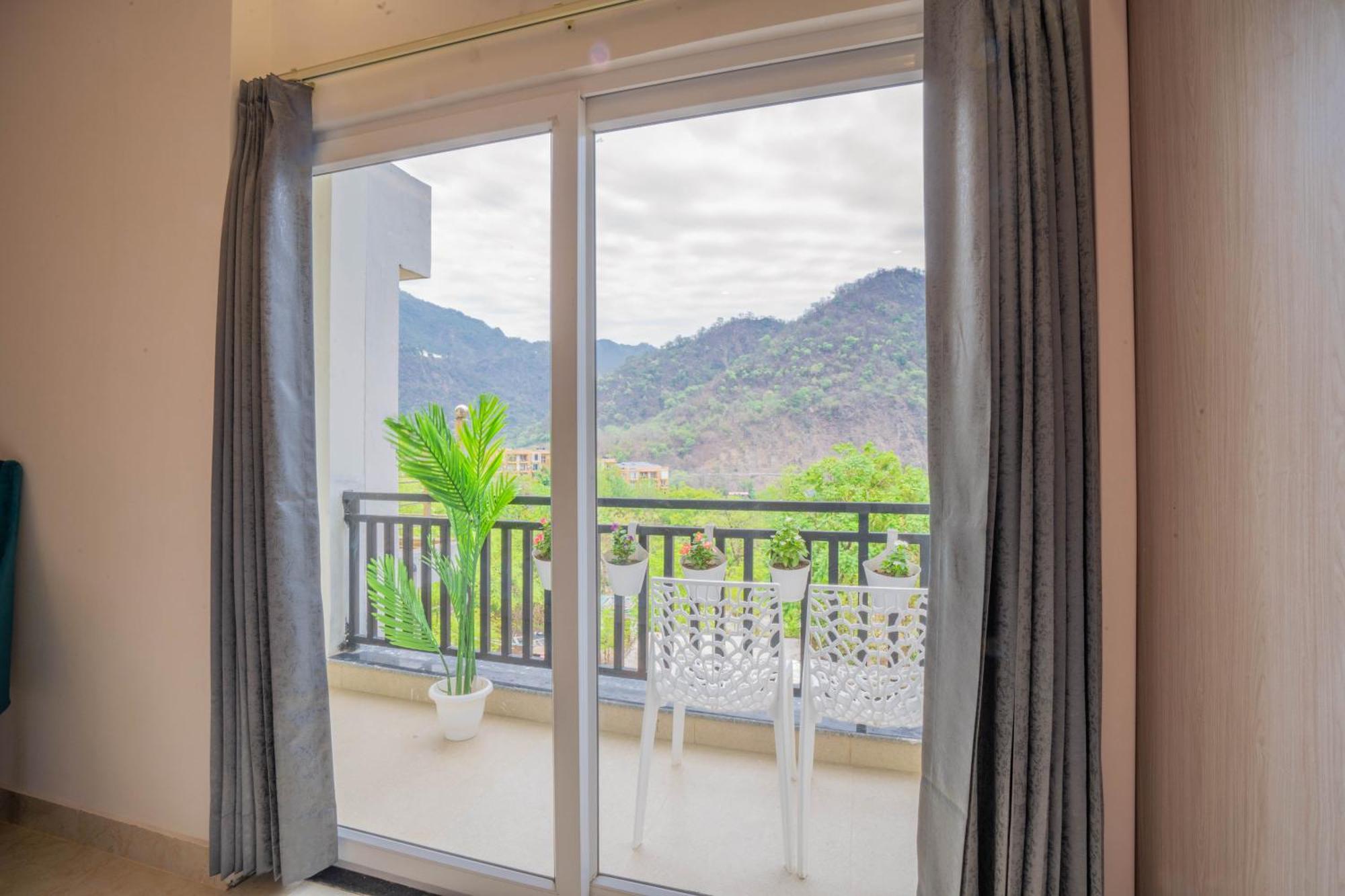 Perfectstayz Alpine Retreat Hotel
