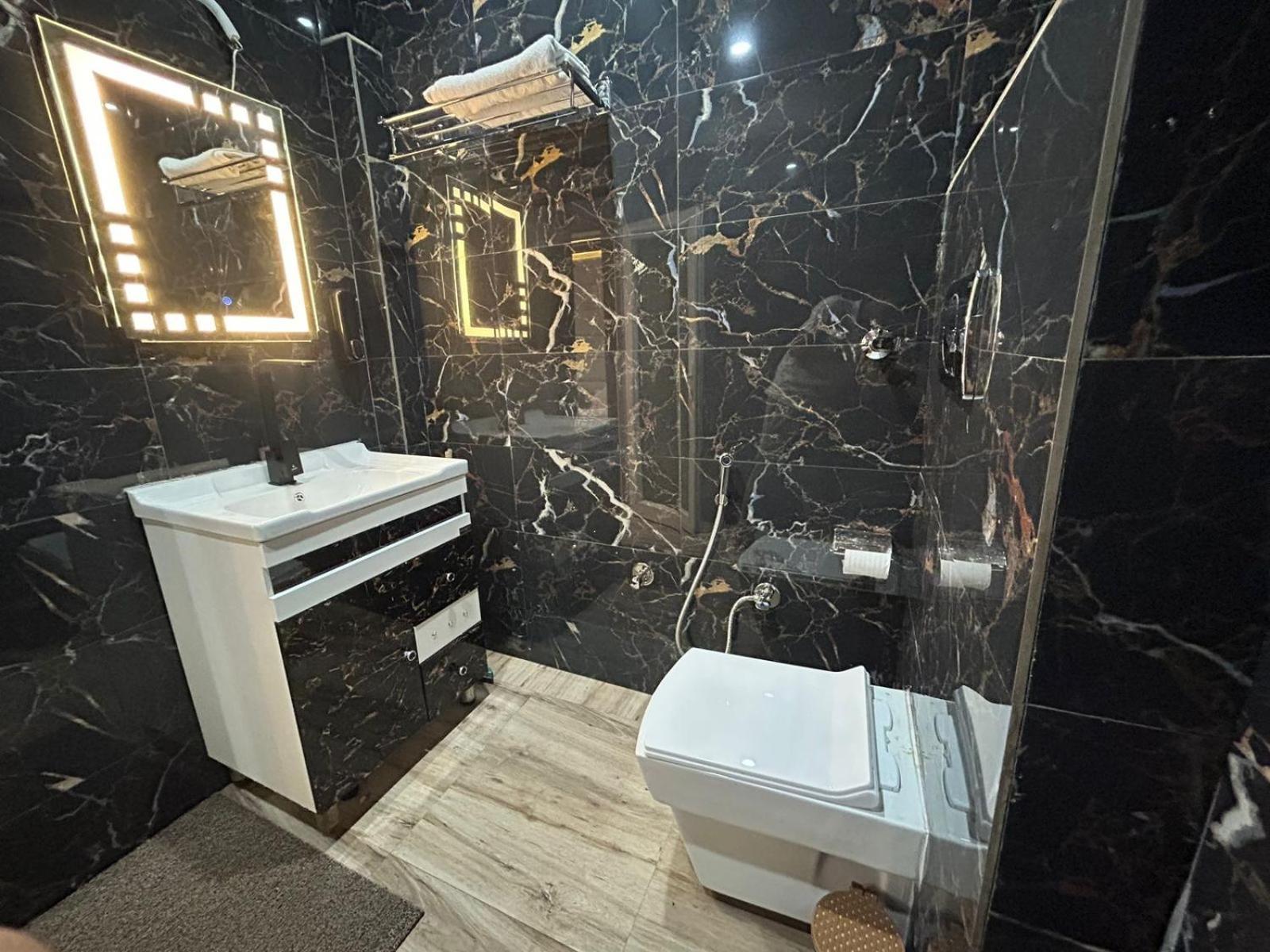 Hotel Dev Ganga Rishikesh