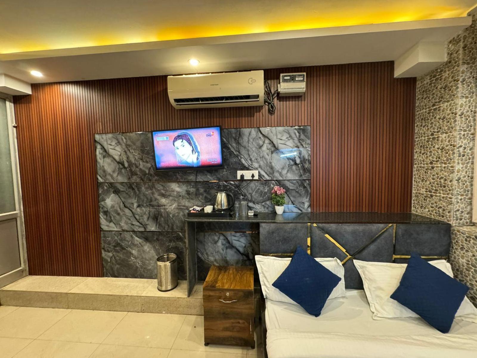 Hotel Dev Ganga Rishikesh