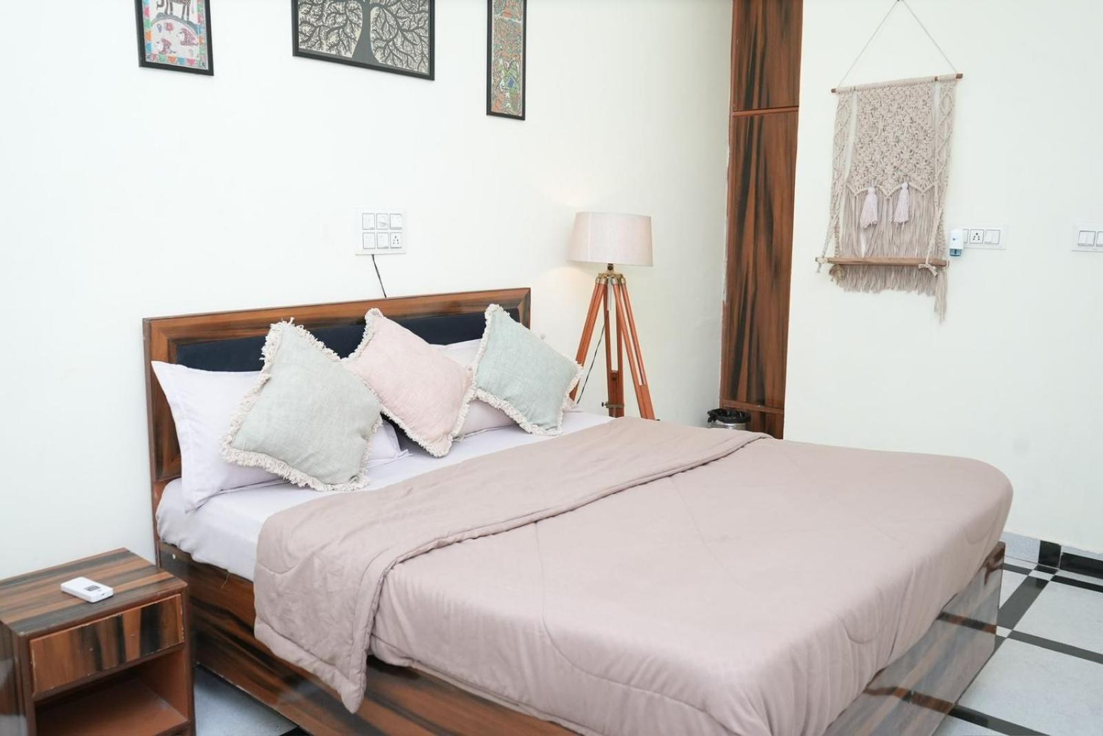 Mild Life Hostel Rishikesh