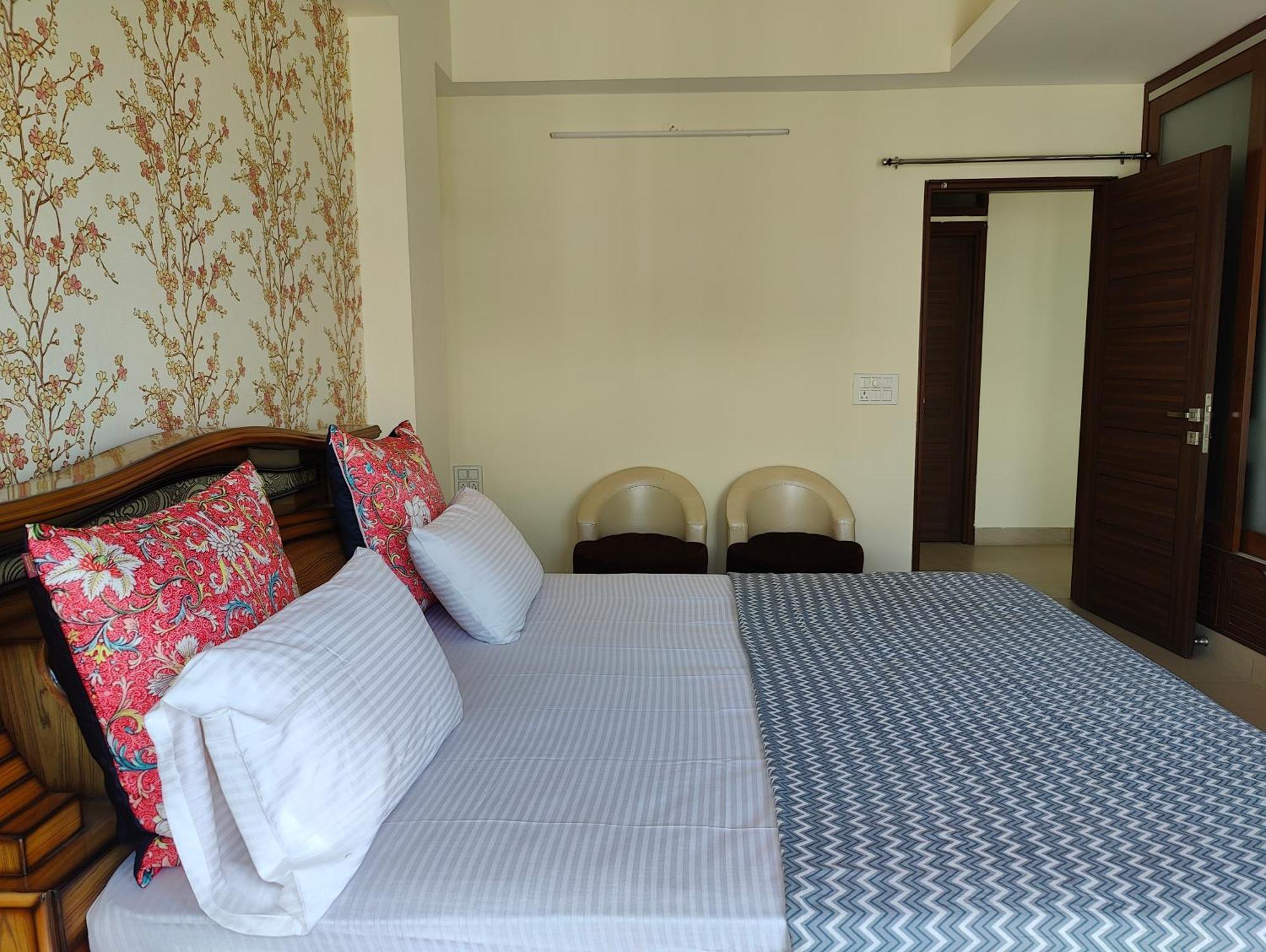 Riverscape Luxury Penthouse Apartment Rishikesh