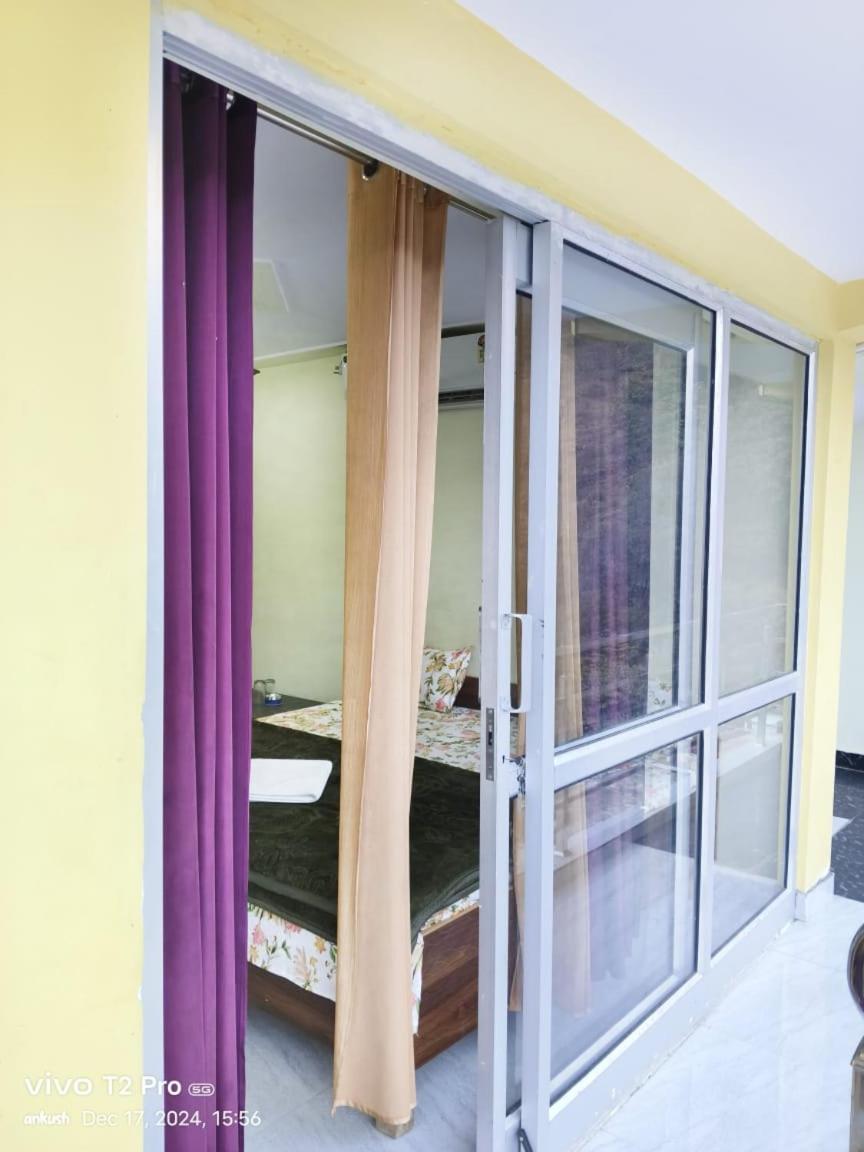 Shiv Ganga Homestay Guest house *