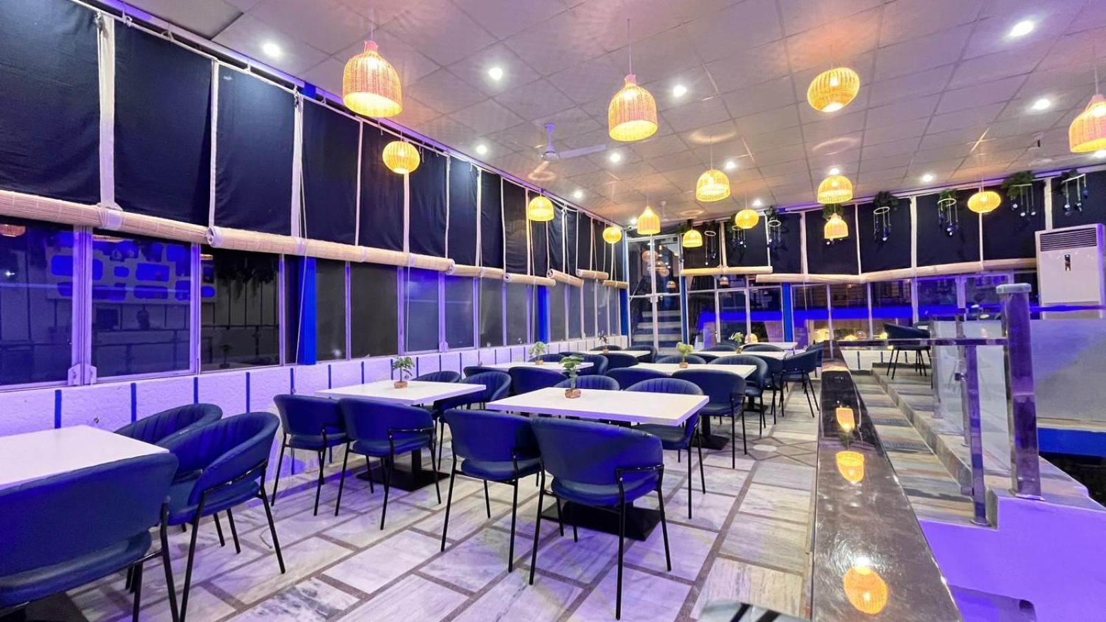 The Neeraj Ganga Hotel 4*