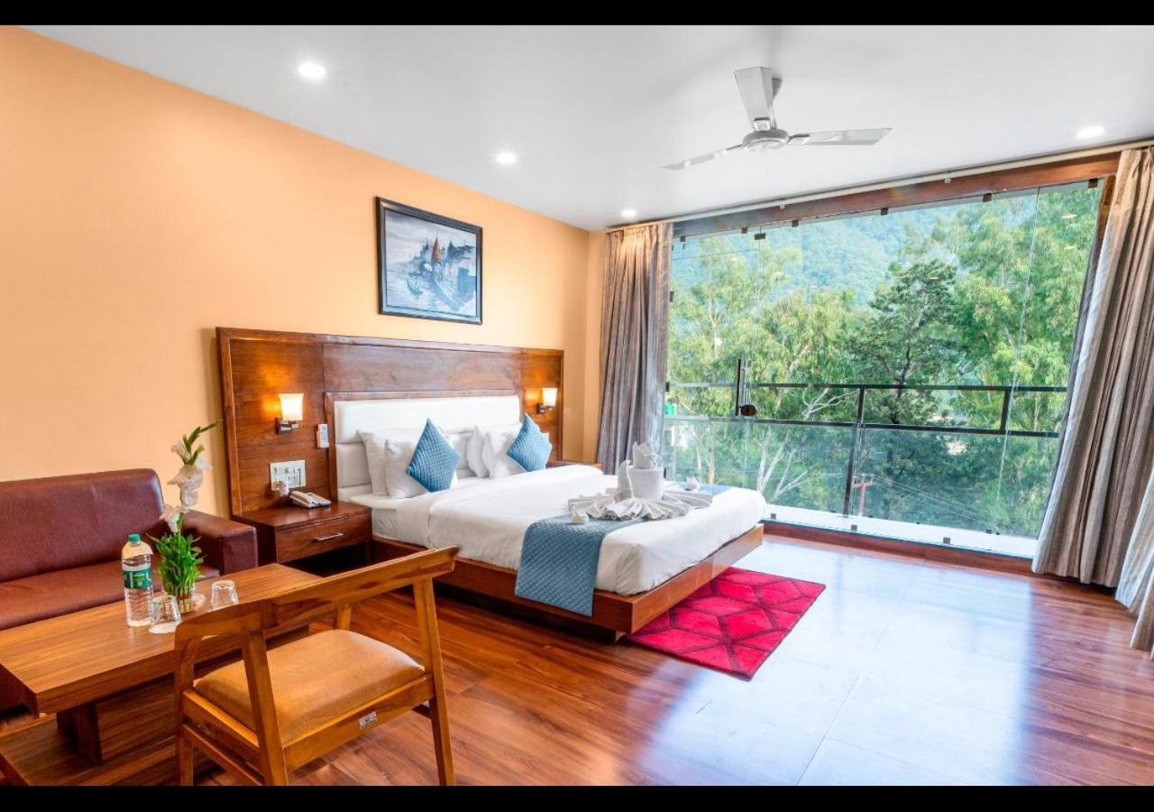 Divine Lakshmi Ganga Rishikesh