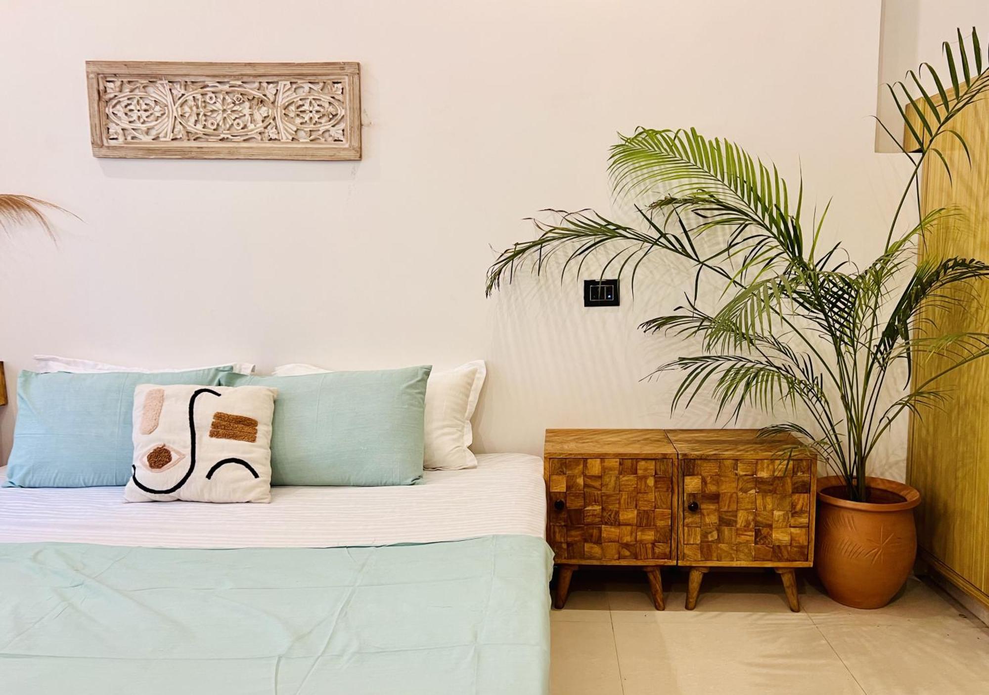 Homestay Prithvi - Aesthetic With Ac, Good Light, Free Airport Pickup For Min 7 Days Upper Tapovan *