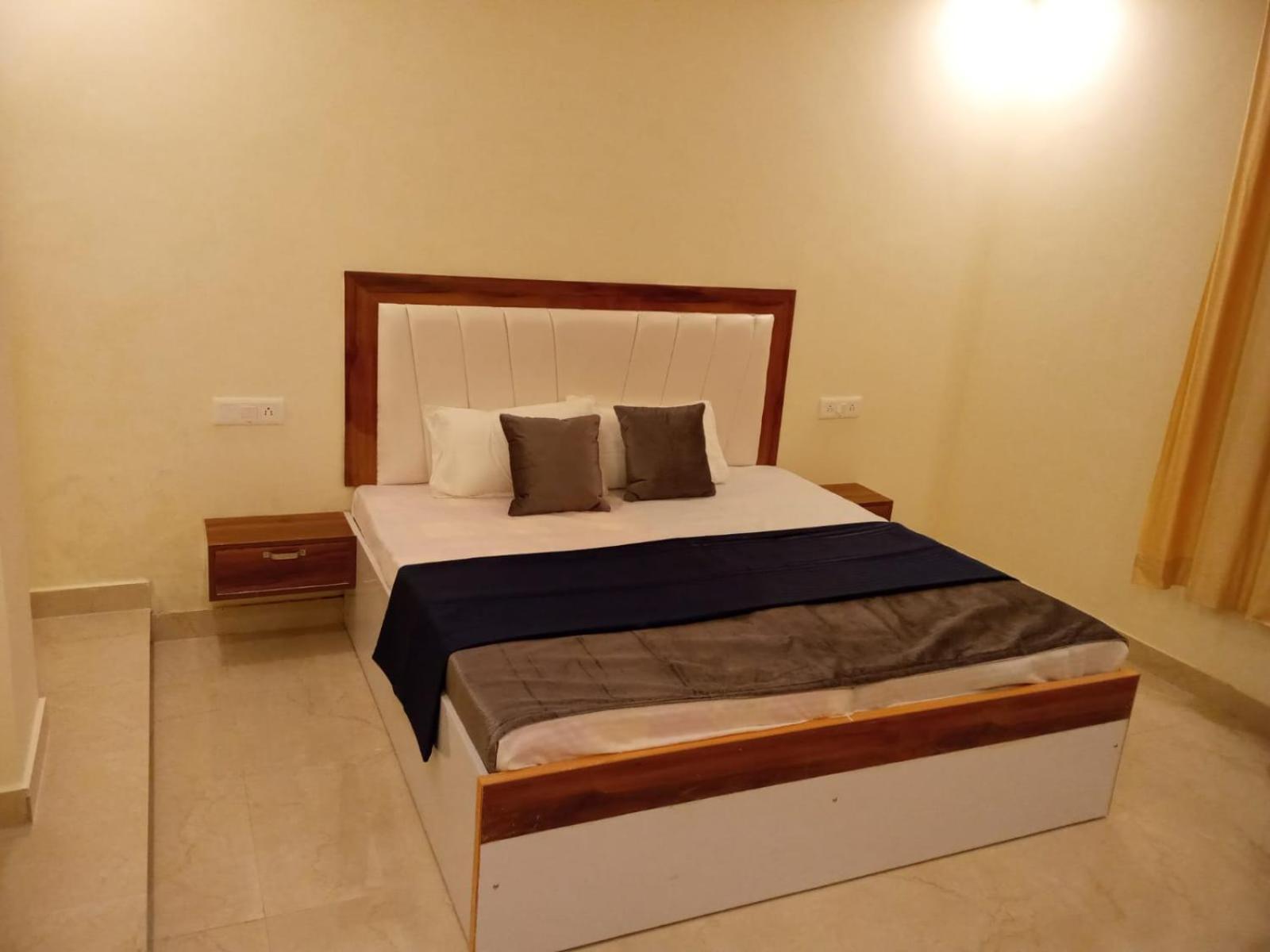 Jaiswal Hostel Rishikesh