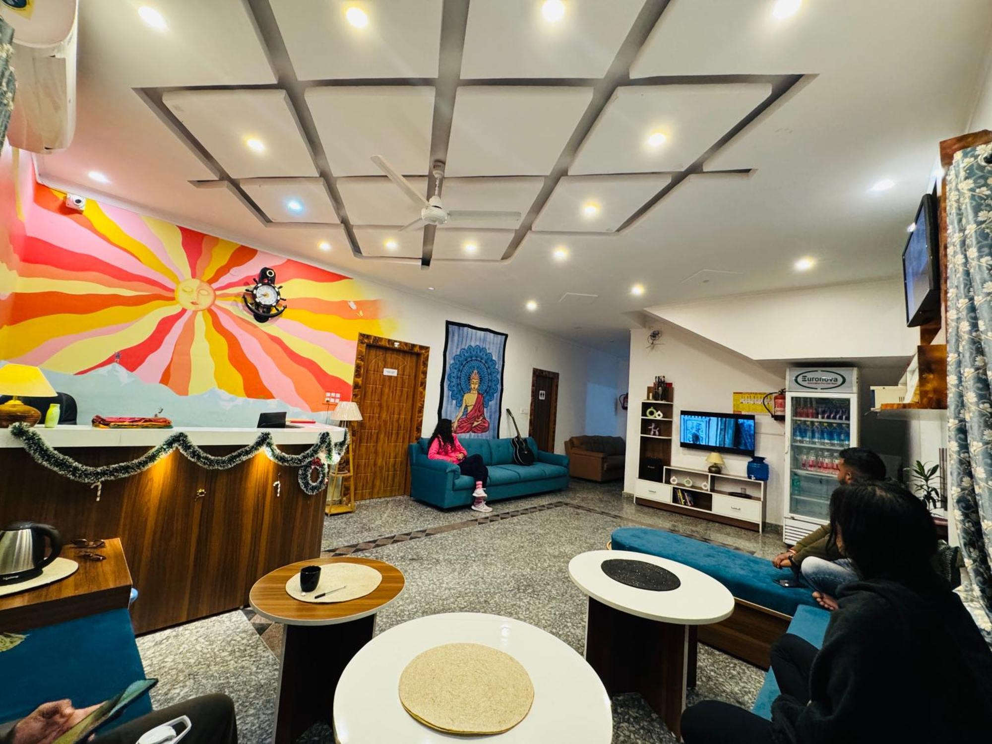 Greenday Escapes Hostel