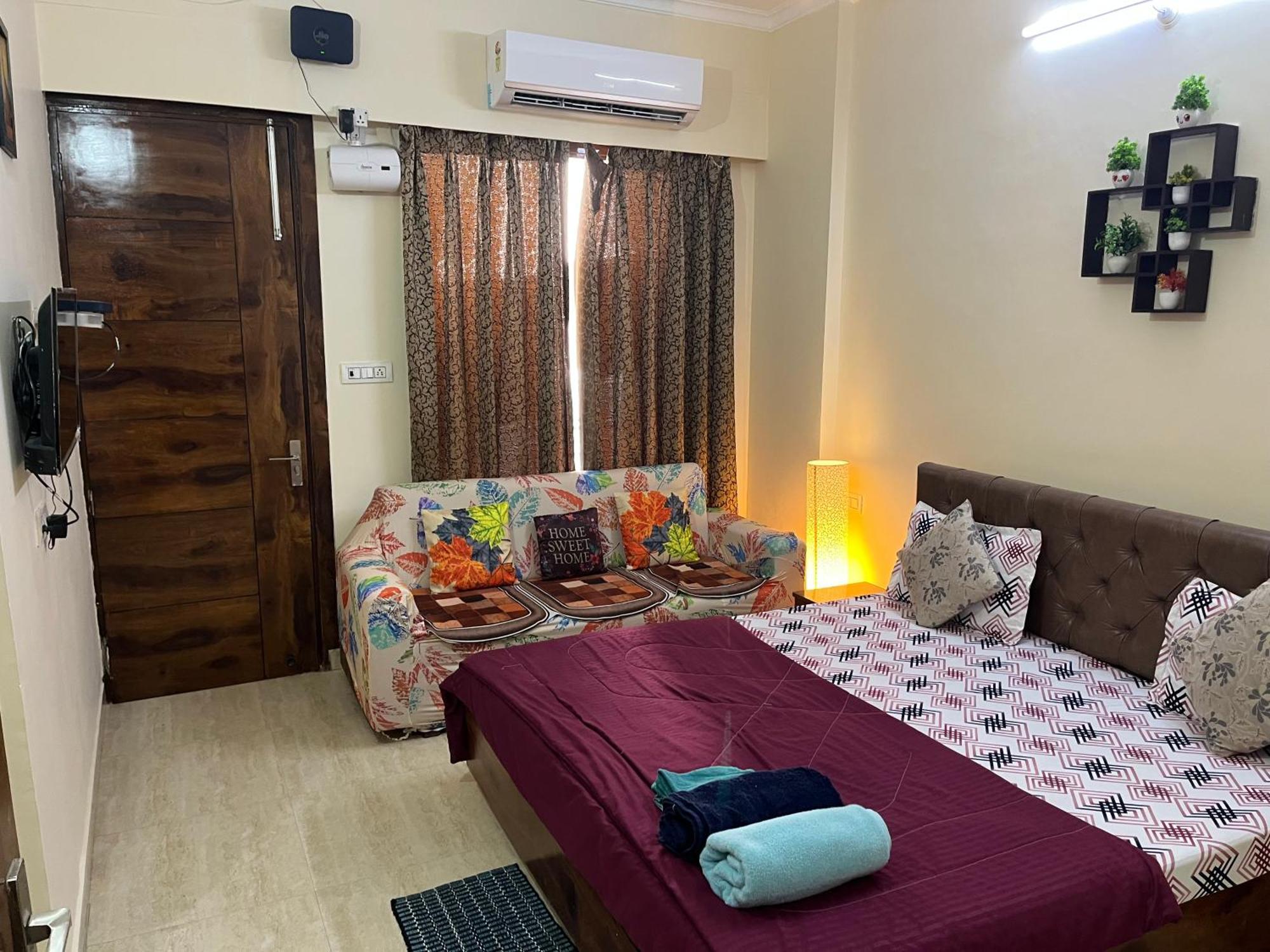 Pleasant Paradise 1bhk Flat Lift Parking Kitchen Tapovan Apartment