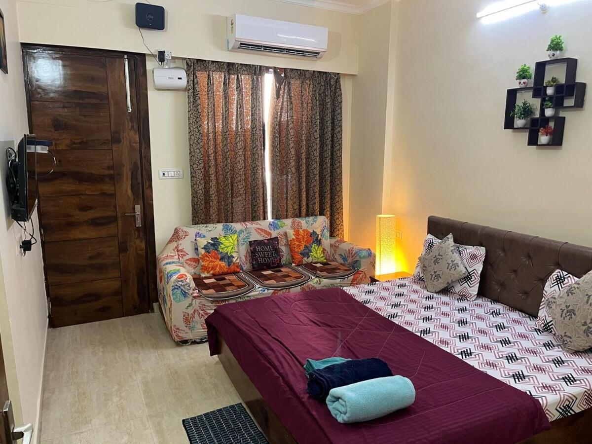 The Platinum Palisade 1Bhk 2Double Beds Modern Gateway In Tapovan