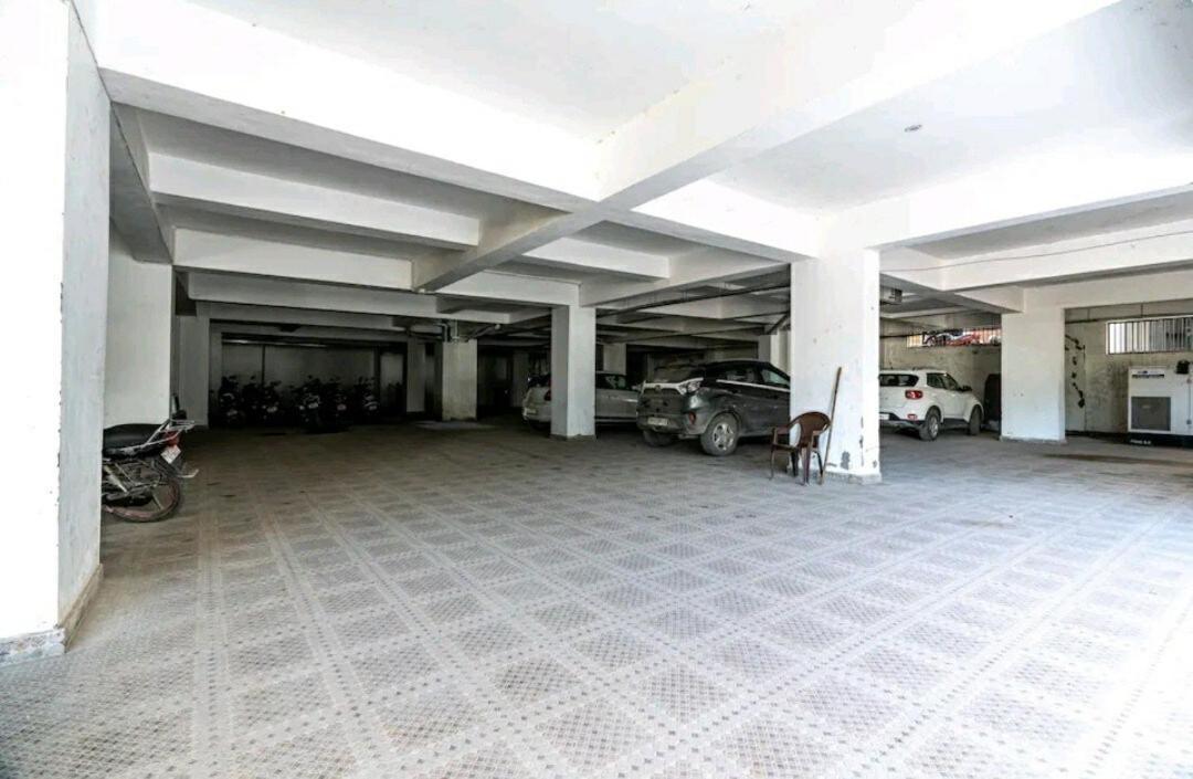 The Platinum Palisade 1Bhk 2Double Beds Modern Gateway In Tapovan Apartment *