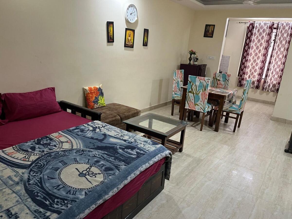 Apartment The Platinum Palisade 1Bhk 2Double Beds Modern Gateway In Tapovan