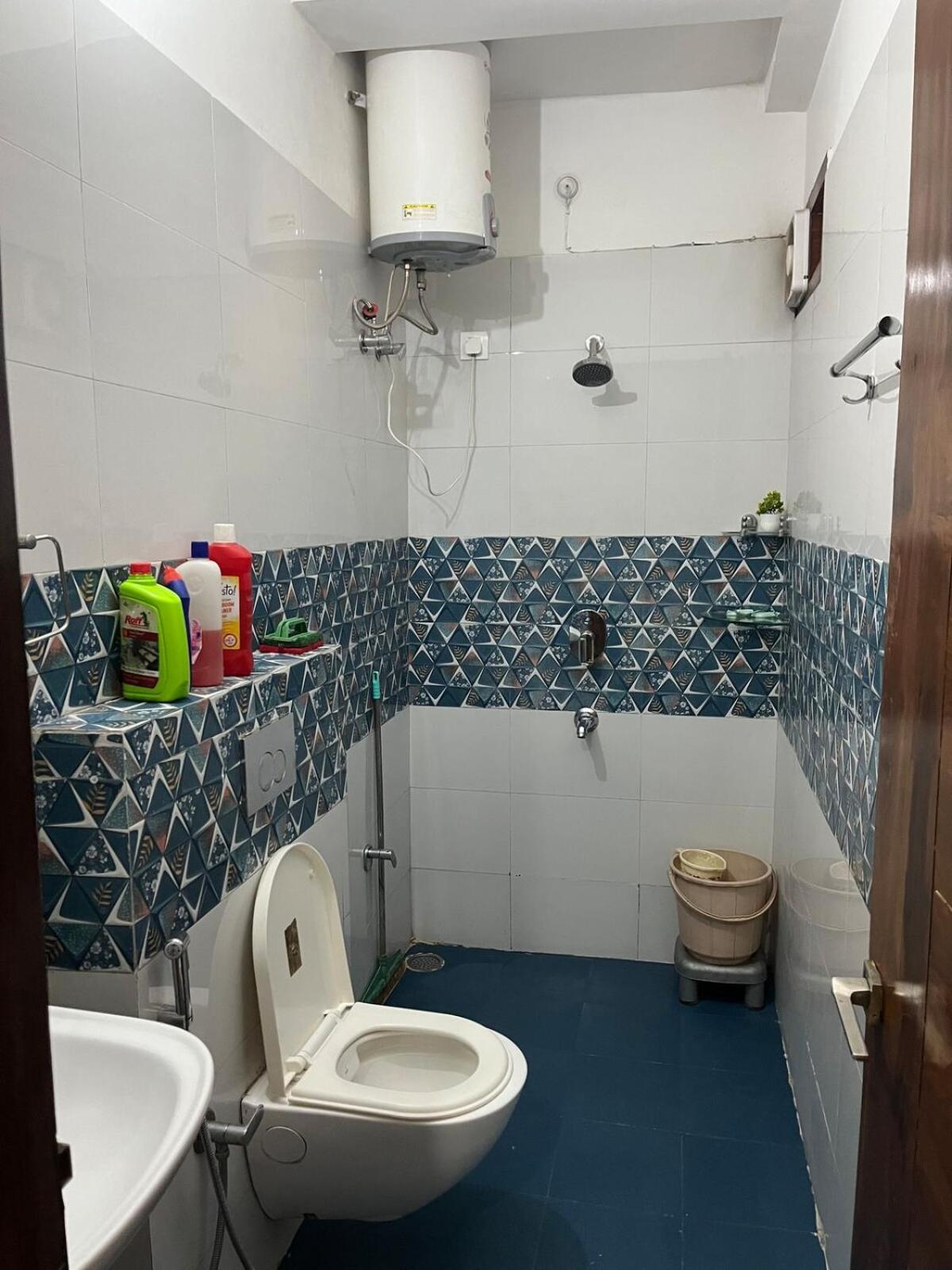 Apartment The Platinum Palisade 1Bhk 2Double Beds Modern Gateway In Tapovan