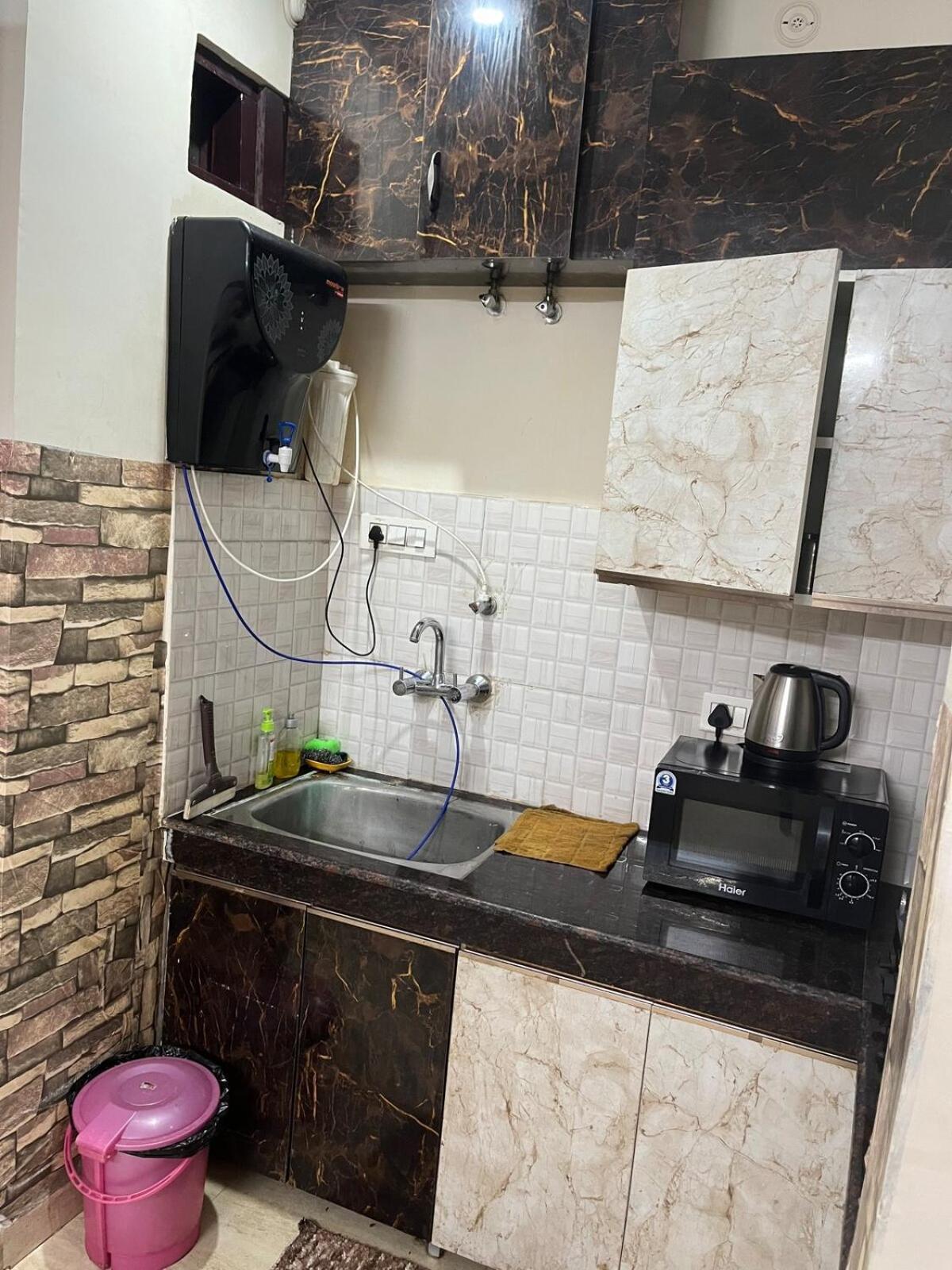 Apartment The Platinum Palisade 1Bhk 2Double Beds Modern Gateway In Tapovan *