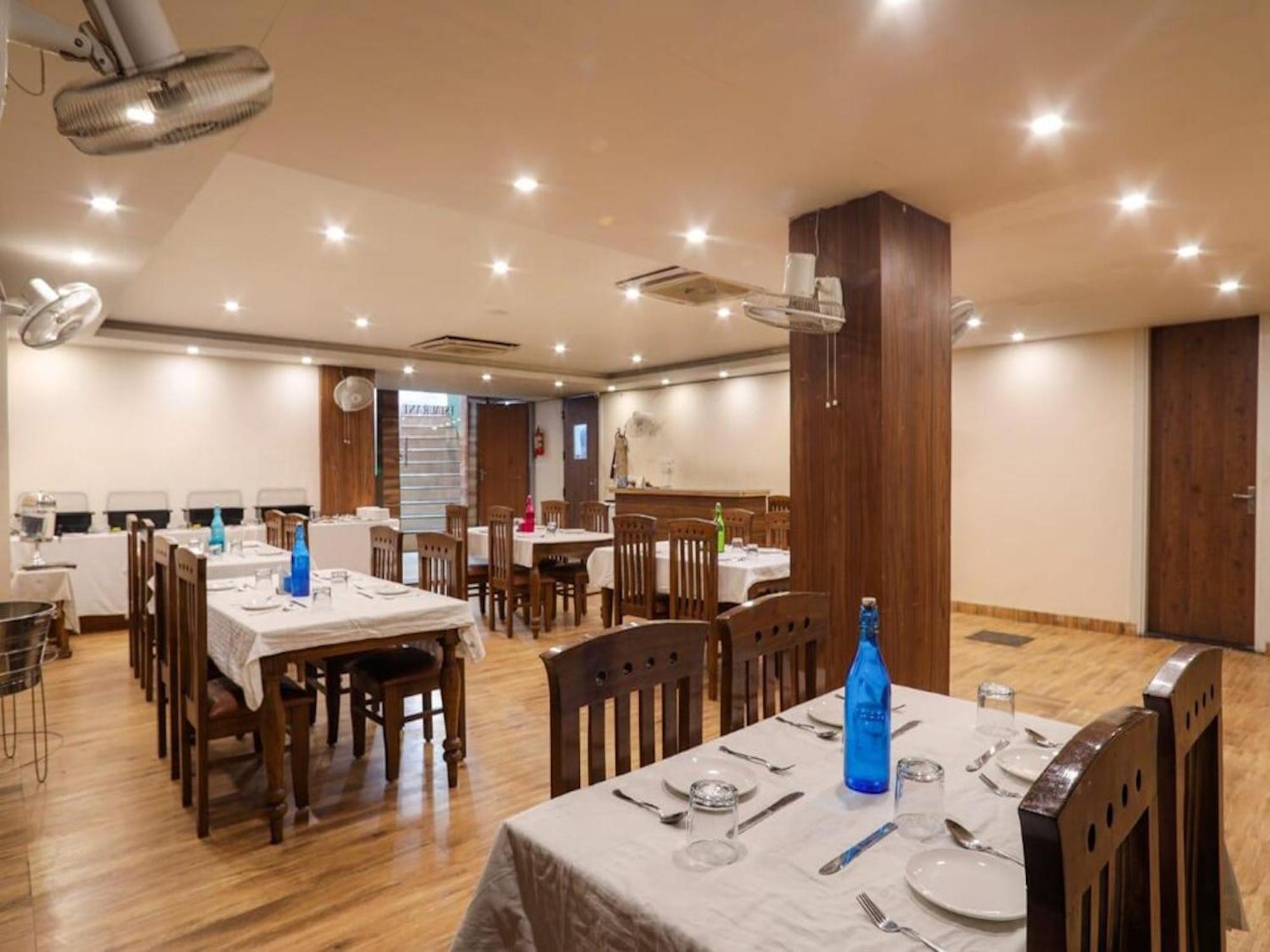 Hotel La Riqueza Pride Inn Tapovan # Swimming Pool# Walking Distance To Ganga Ghat & Lakshman Jhula # Mountain View Rooms # Gym # Spa # Parking 3*