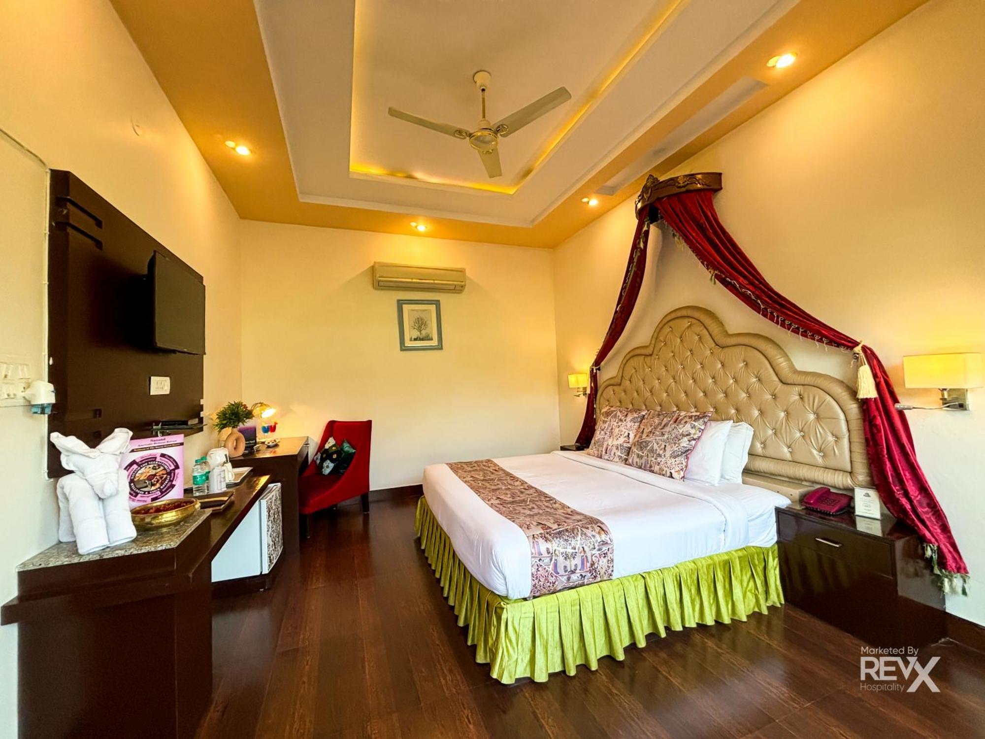 Resort The Neeraj River Forest Ayurvedic Wellness Center