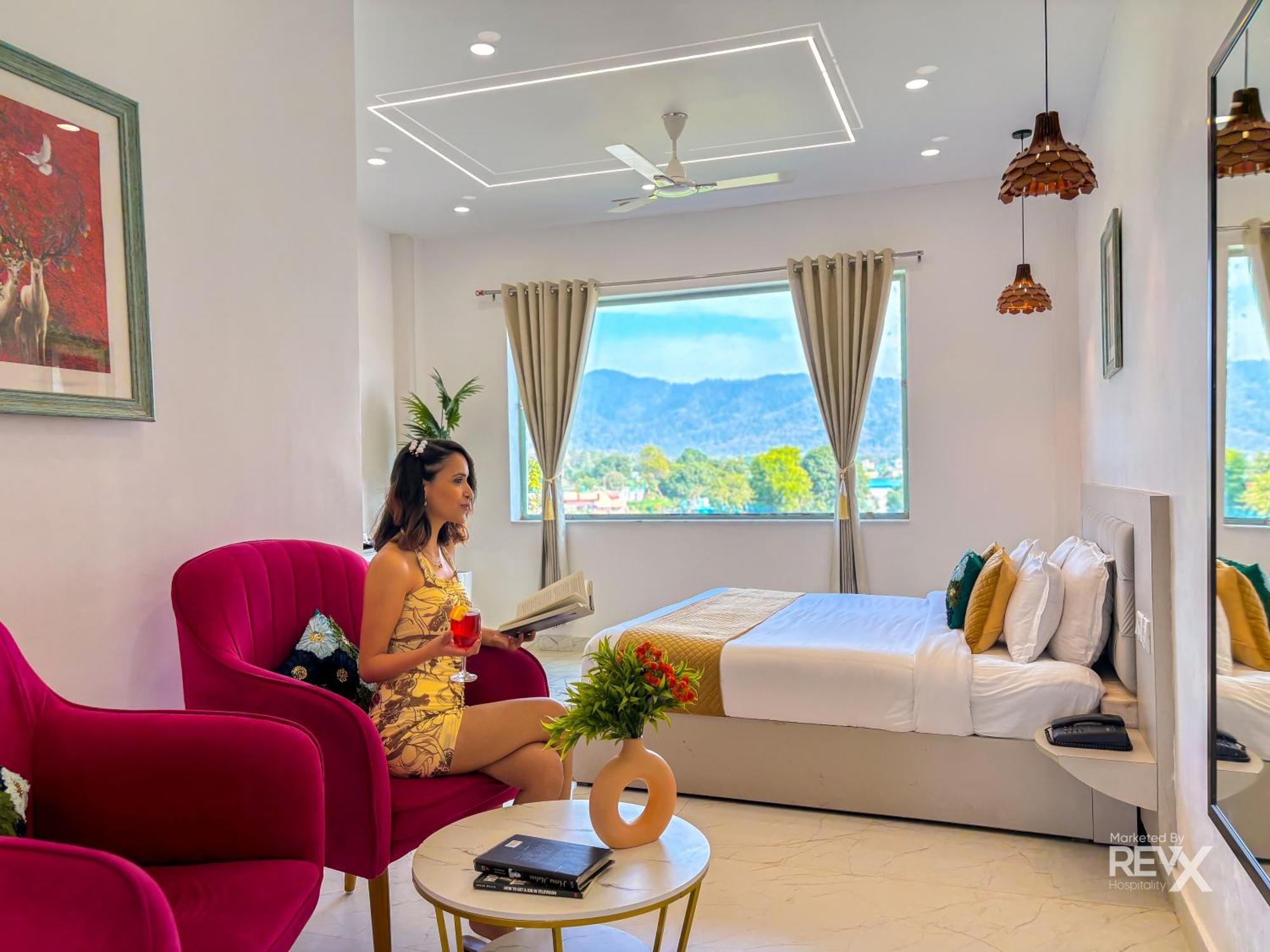 Resort The Neeraj River Forest Ayurvedic Wellness Center 4*