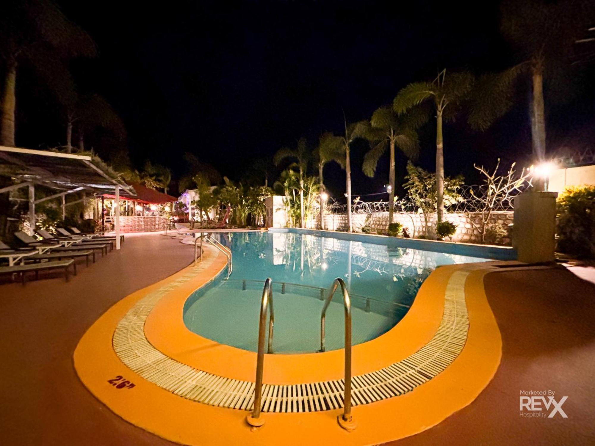 Resort The Neeraj River Forest Ayurvedic Wellness Center