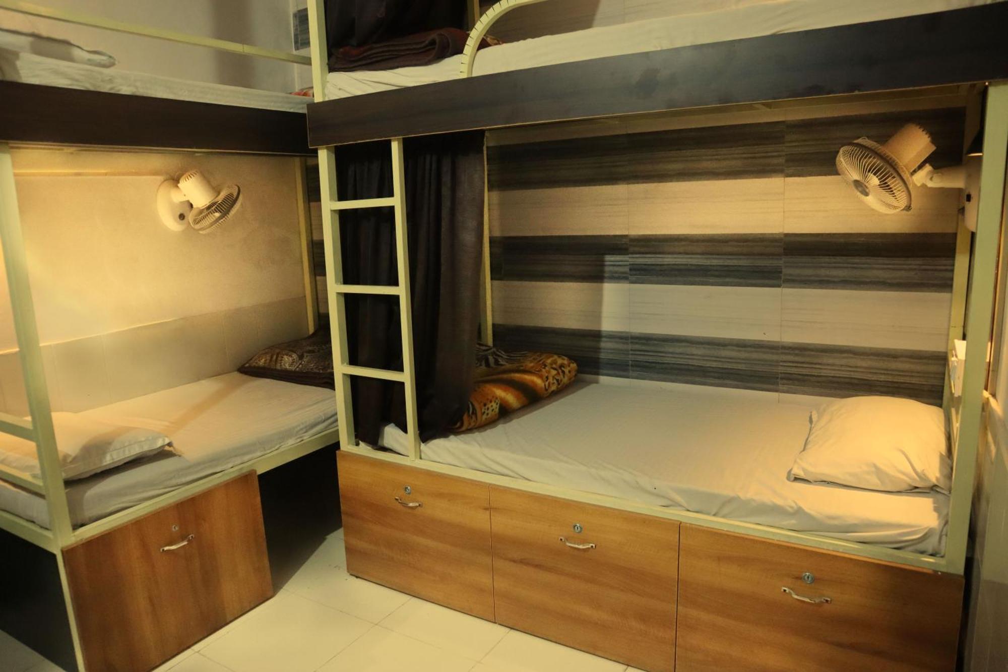 Laugh Tale Hostel Rishikesh