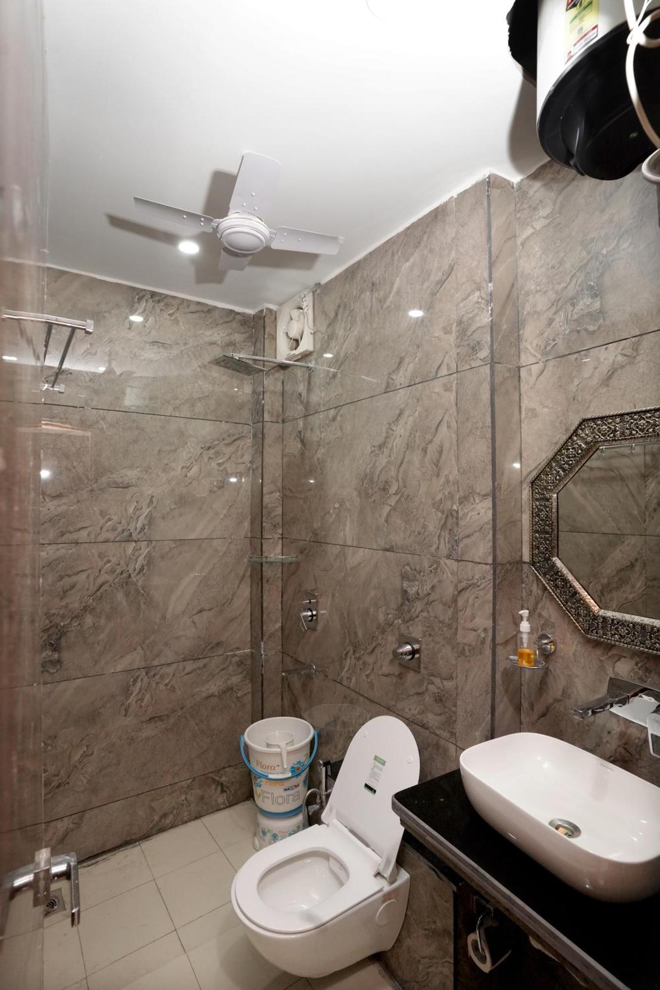 Hotel Silver - Tapovan Rishikesh