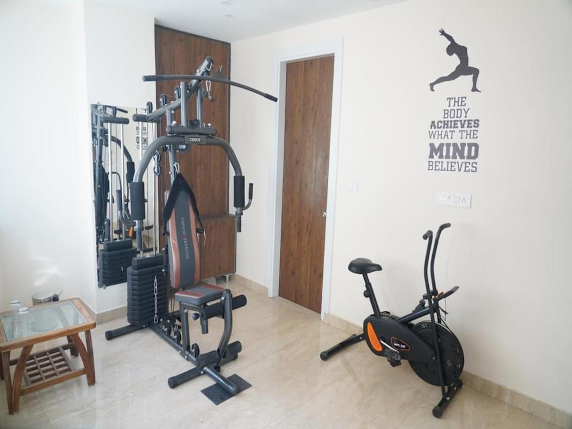 Hotel La Riqueza Pride Inn Tapovan # Swimming Pool# Walking Distance To Ganga Ghat & Lakshman Jhula # Mountain View Rooms # Gym # Spa # Parking 3*