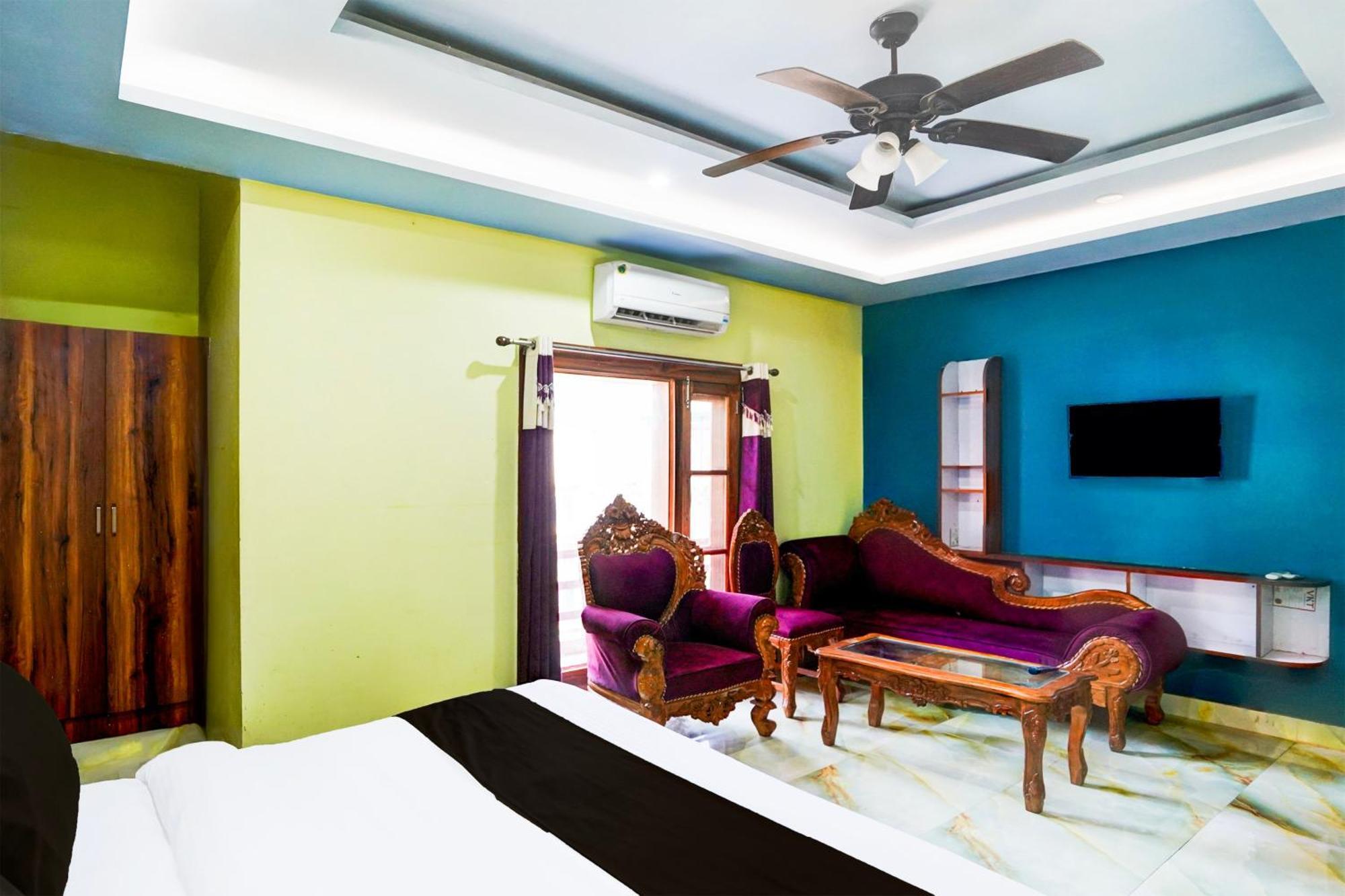 Super O Balaknath Temple Road Tapovan Hotel