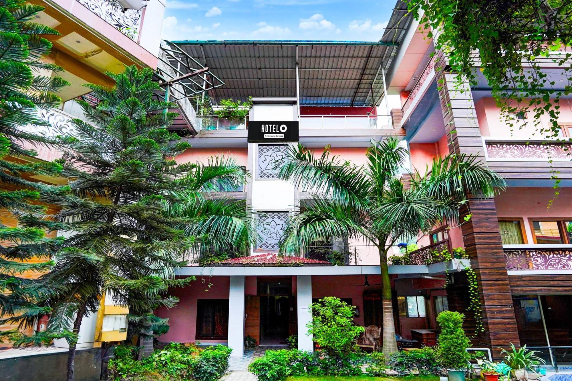 Super O Balaknath Temple Road Tapovan Hotel 3*