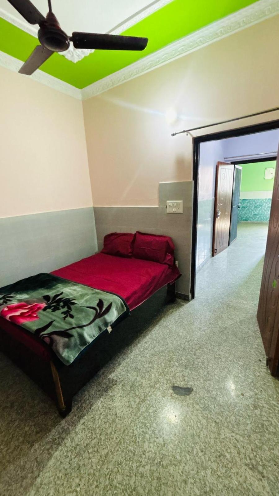 Negi Ngh Guest house Rishikesh
