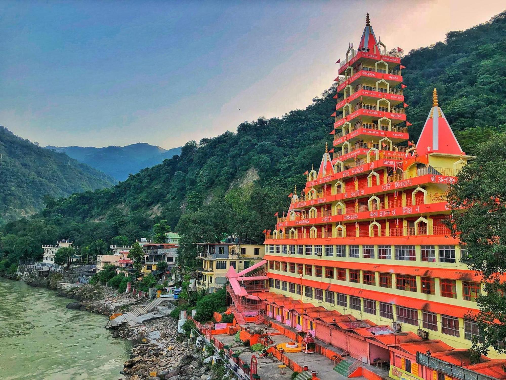 Hotel Zana By The Ganges, Tapovan, 5*