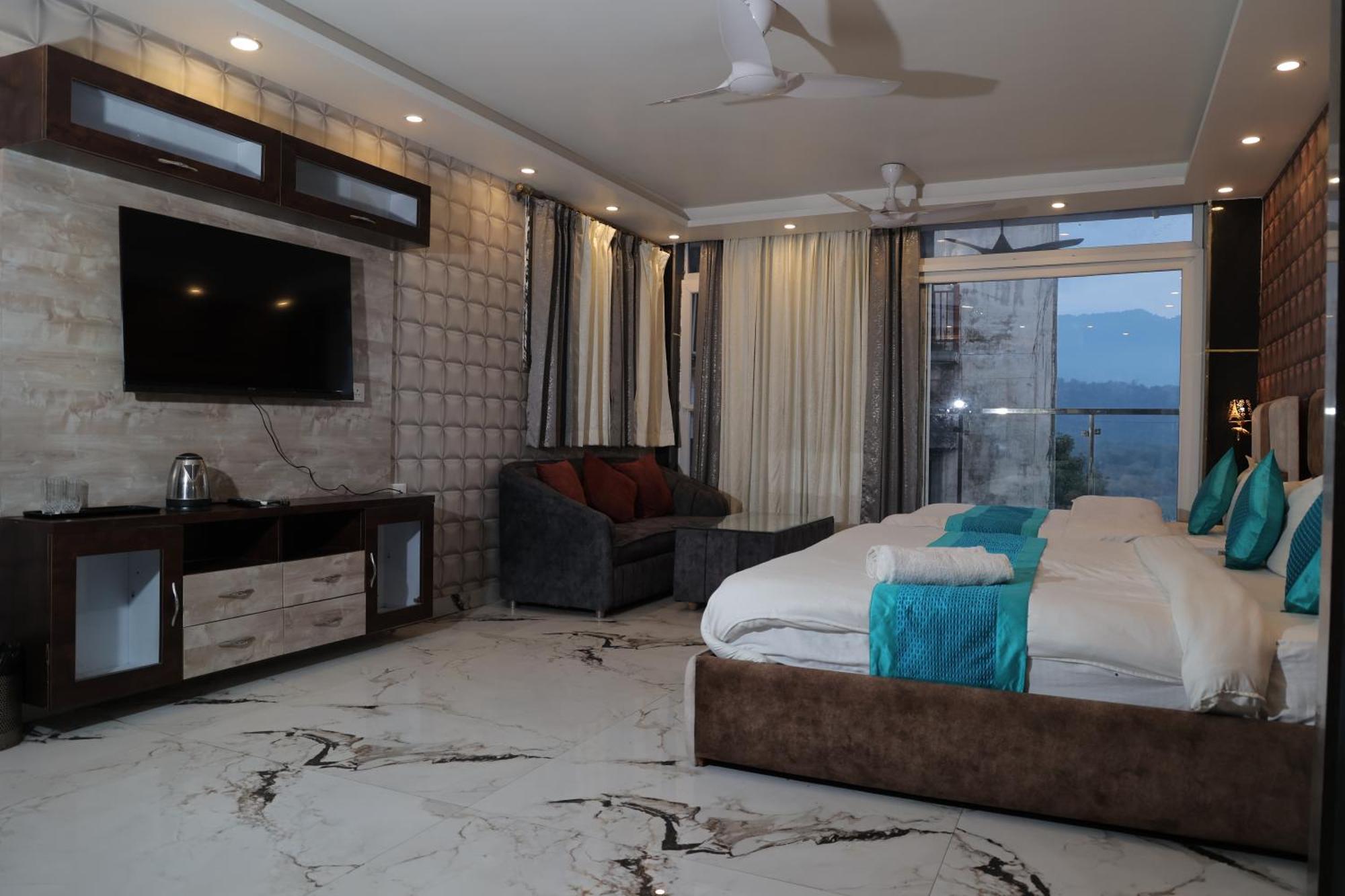 Hotel Gharonda - Ganga Valley View